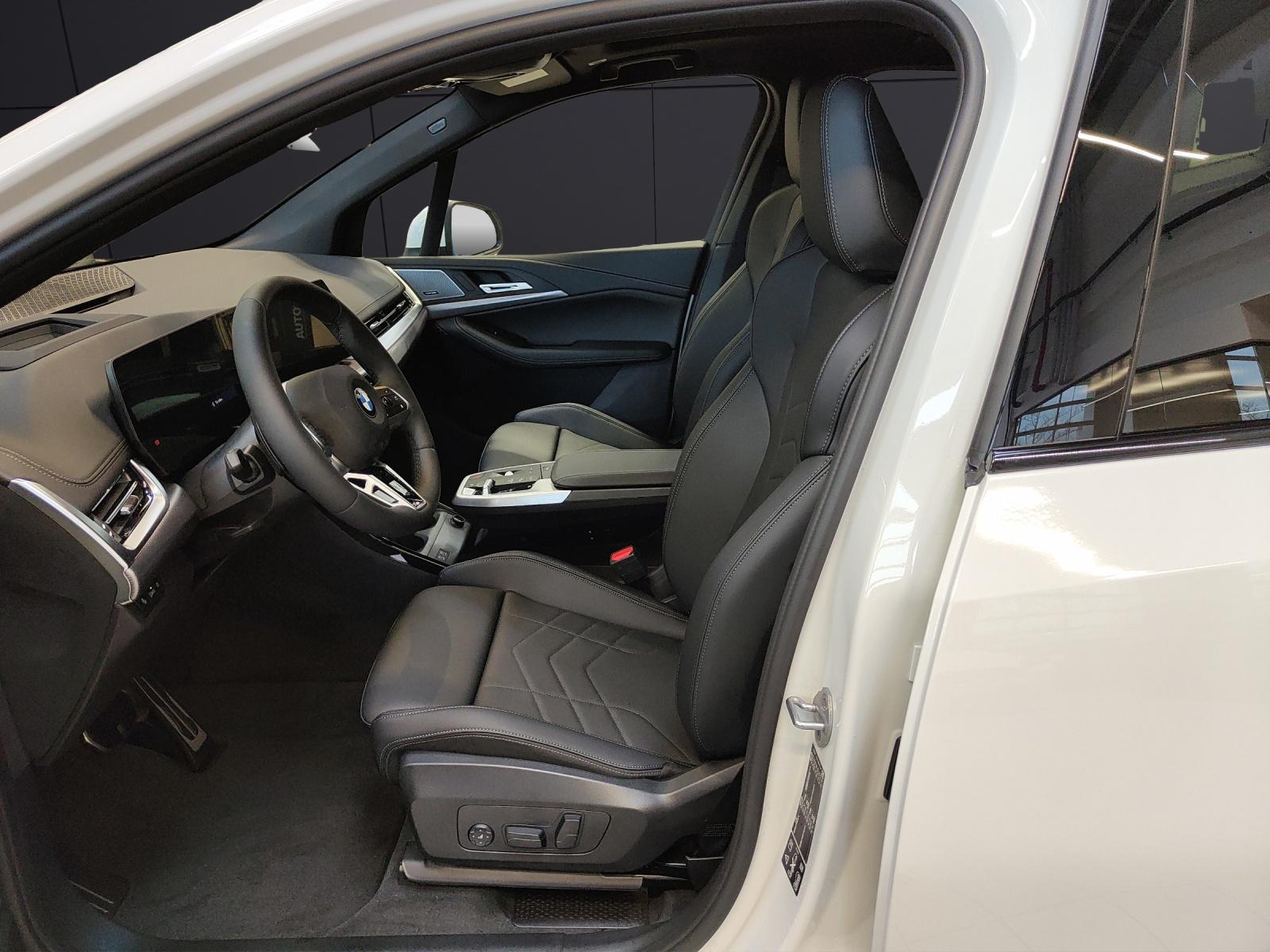 BMW 223d xDrive Active Tourer-image-1