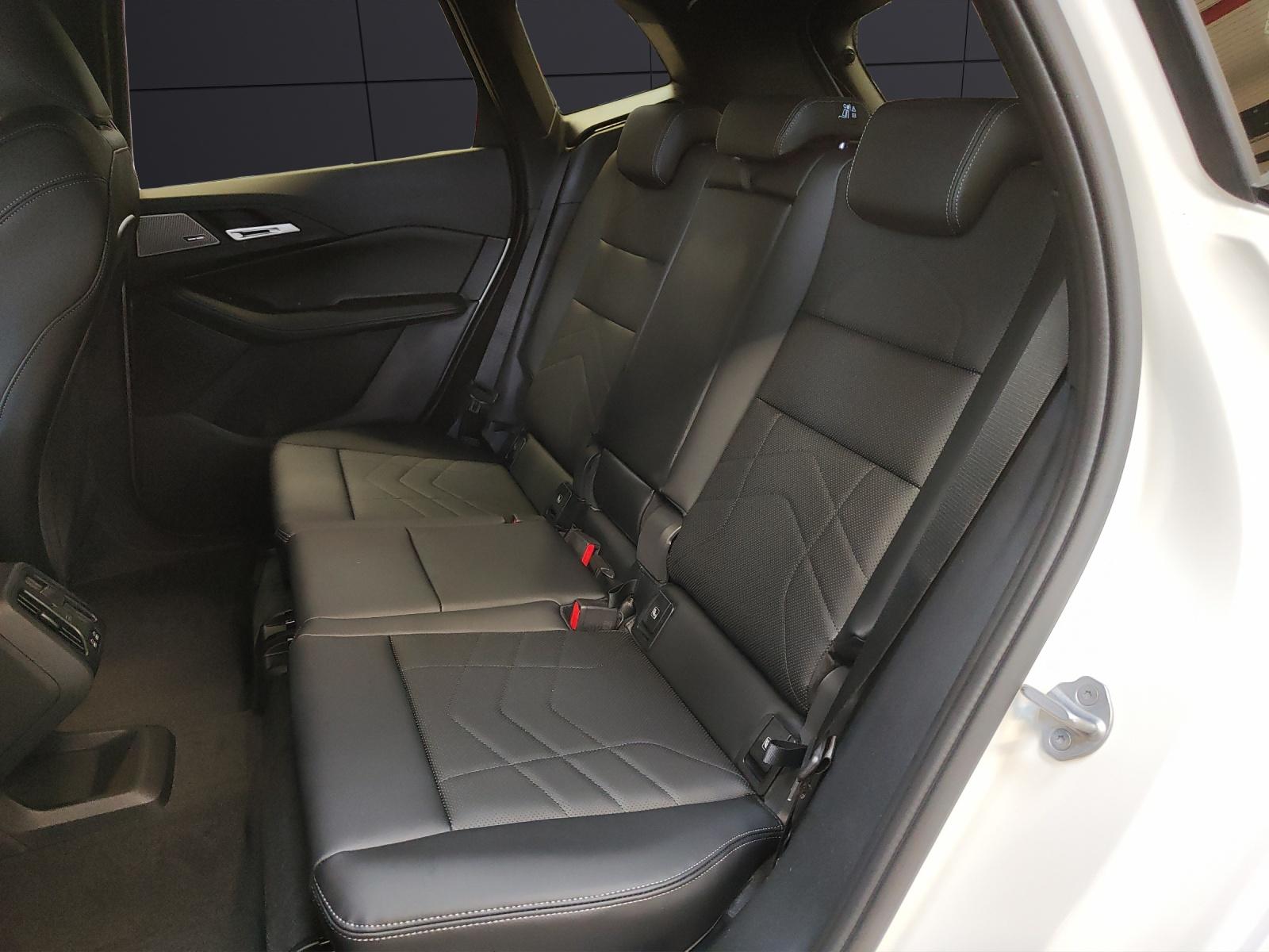 BMW 223d xDrive Active Tourer-image-20