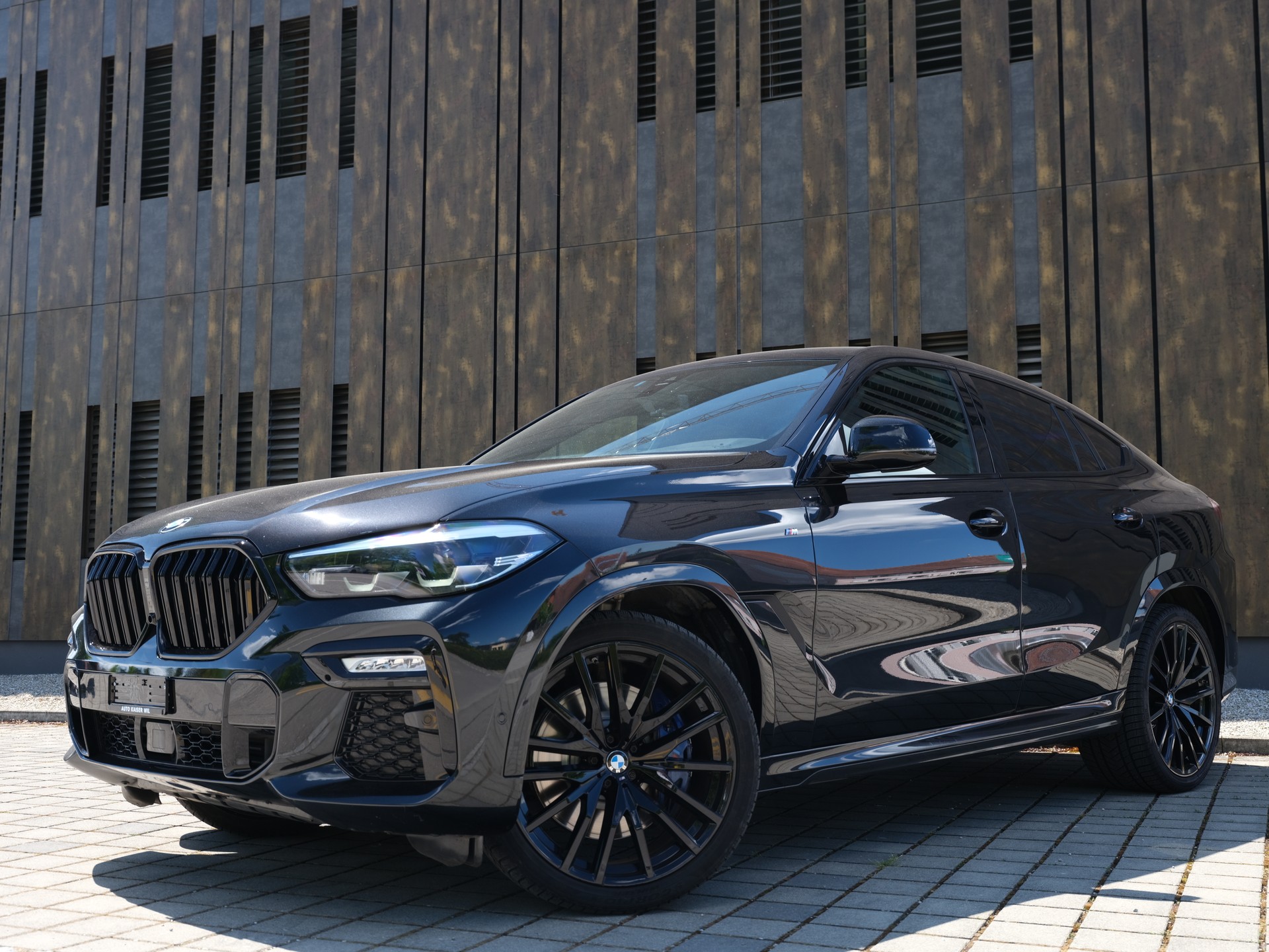 BMW X6 xDrive 48V 40d Steptronic M Sport-image-1