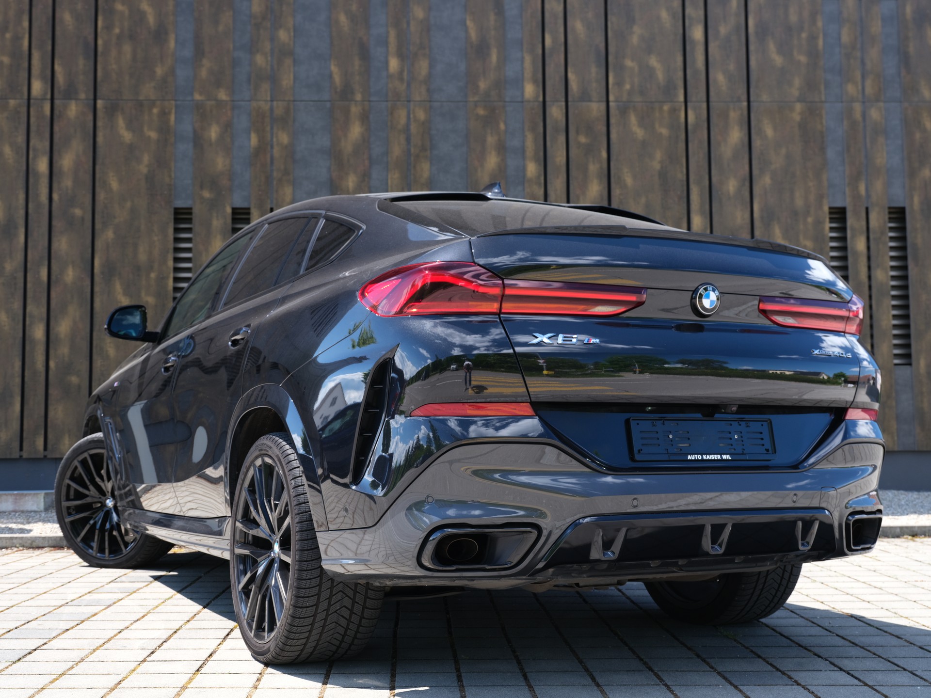BMW X6 xDrive 48V 40d Steptronic M Sport-image-9
