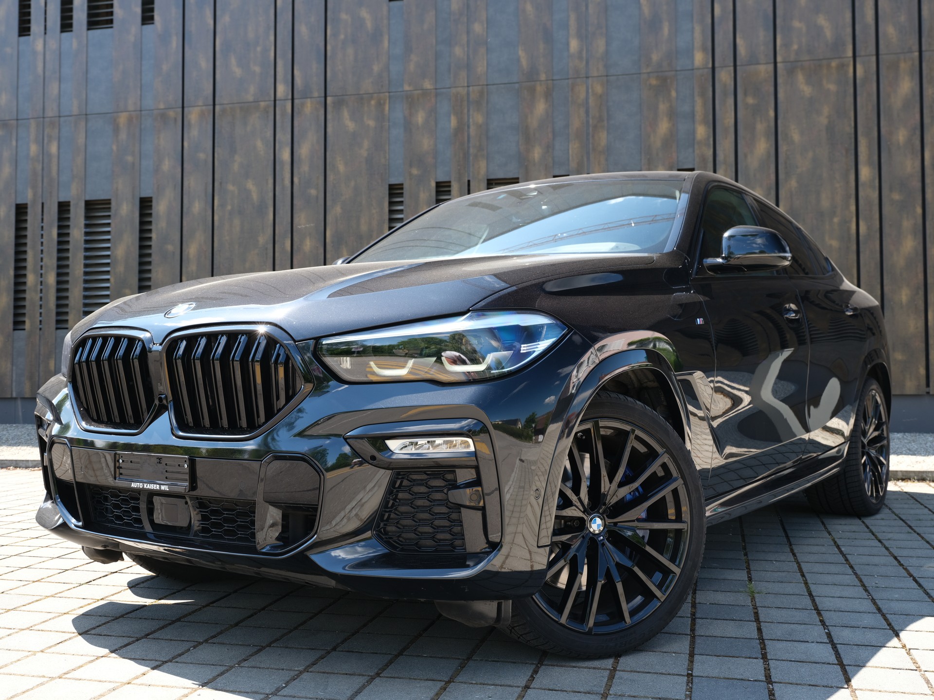 BMW X6 xDrive 48V 40d Steptronic M Sport-image-0
