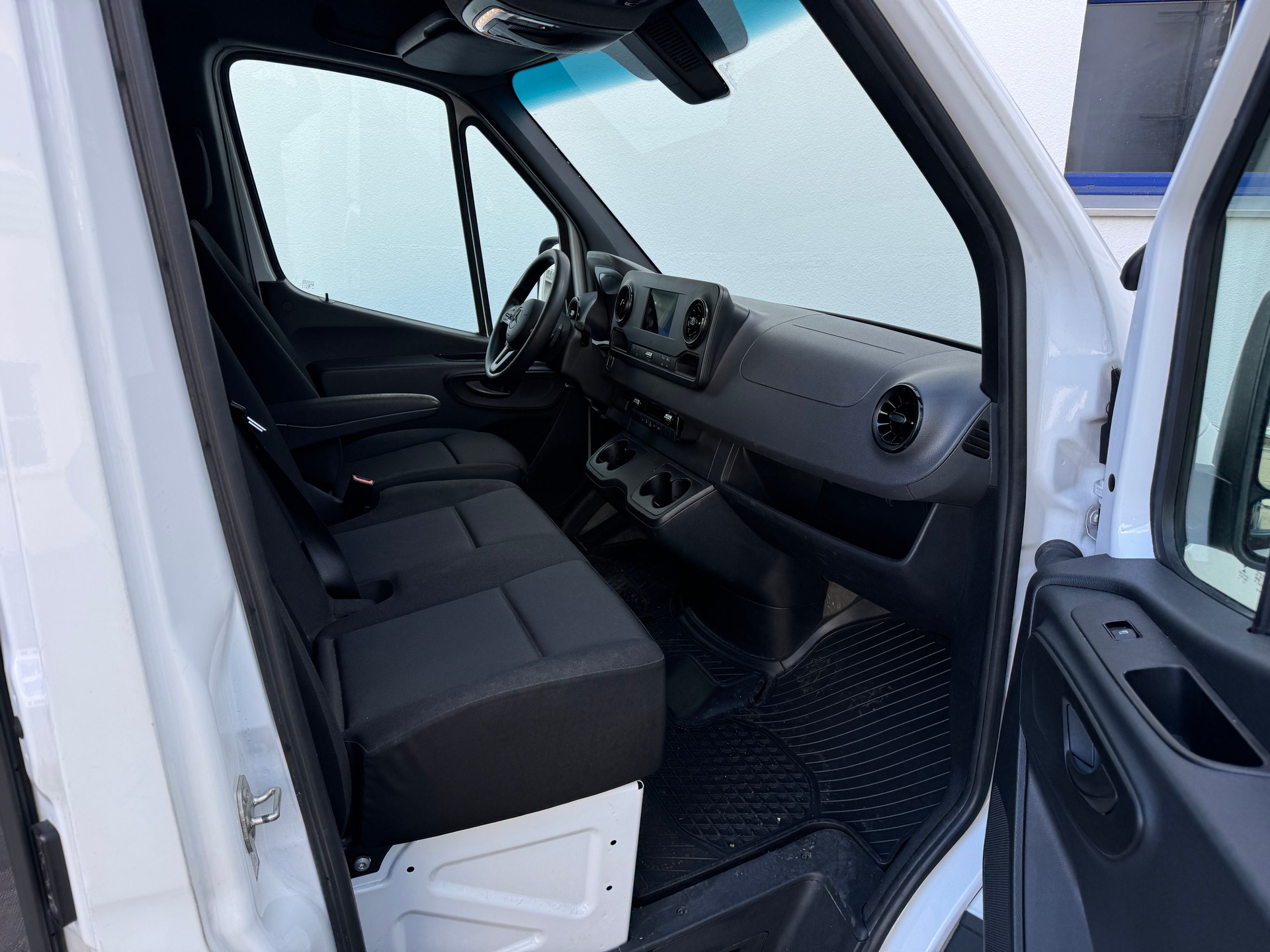MERCEDES-BENZ Sprinter 315 Kaw. 4325 L 2.0 CDI 150-image-12