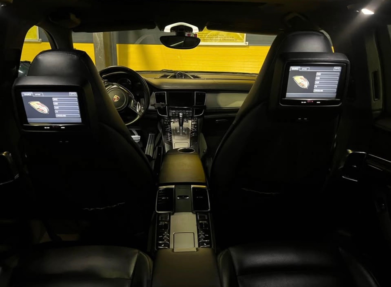 PORSCHE Panamera Turbo 4.8 PDK-image-3