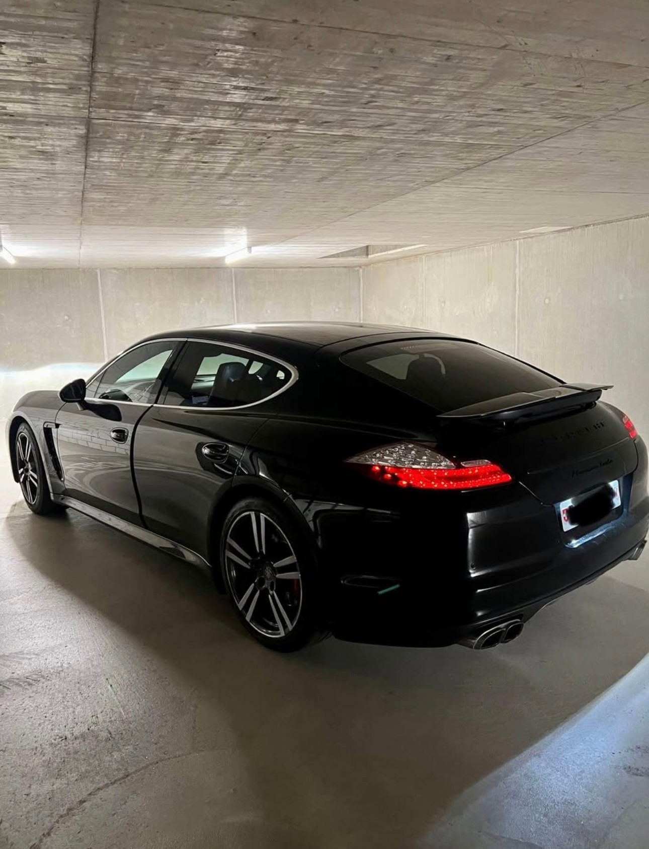 PORSCHE Panamera Turbo 4.8 PDK-image-1