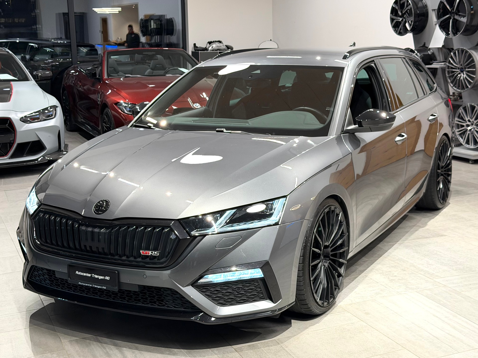 SKODA Octavia Combi 2.0 TSI DSG RS-image-6