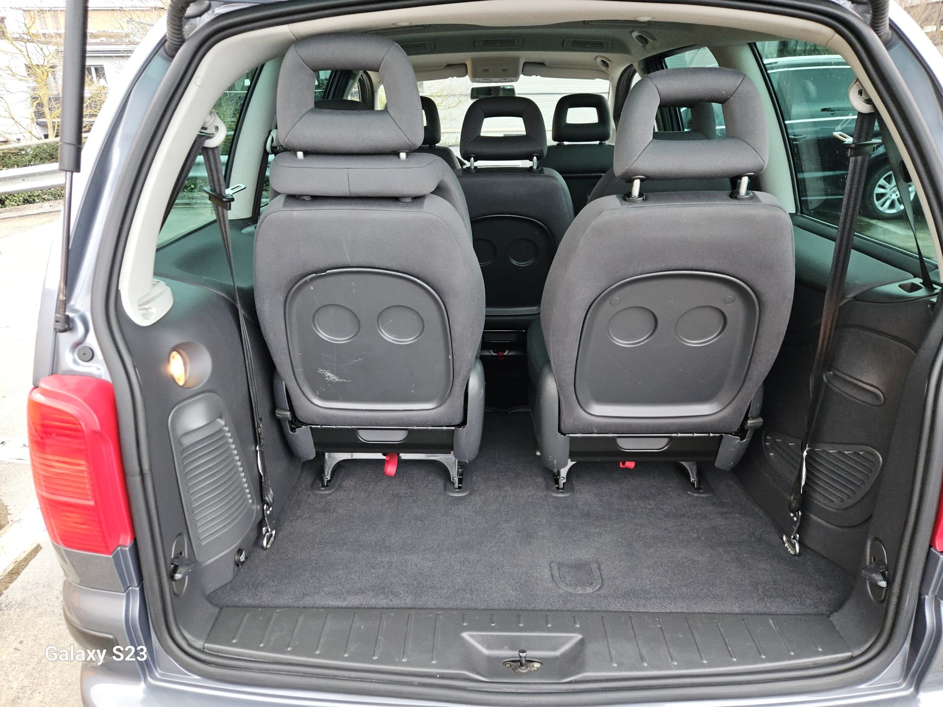 SEAT Alhambra 2.0 TDI Reference-image-12