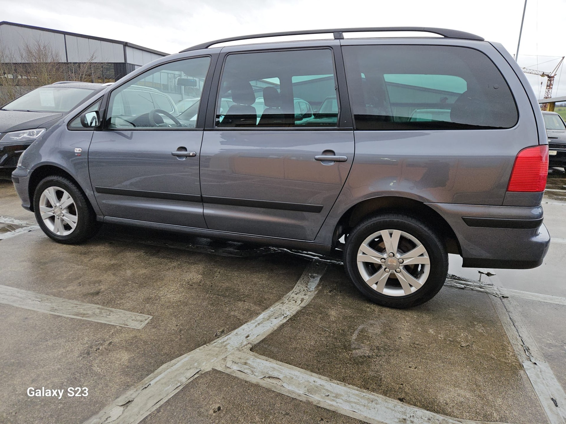 SEAT Alhambra 2.0 TDI Reference-image-1