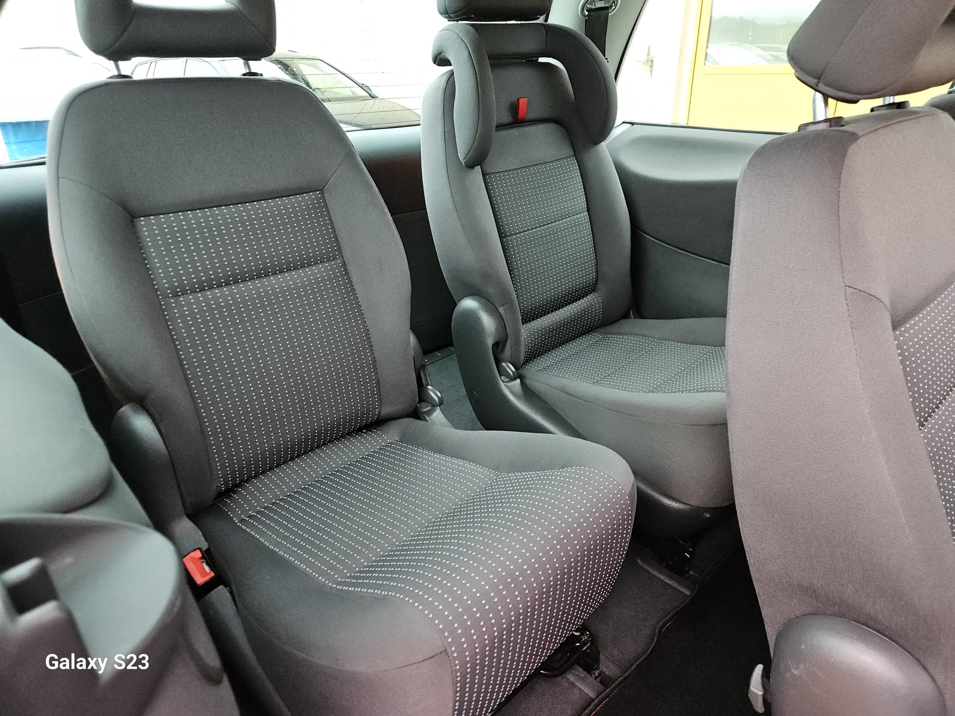 SEAT Alhambra 2.0 TDI Reference-image-11