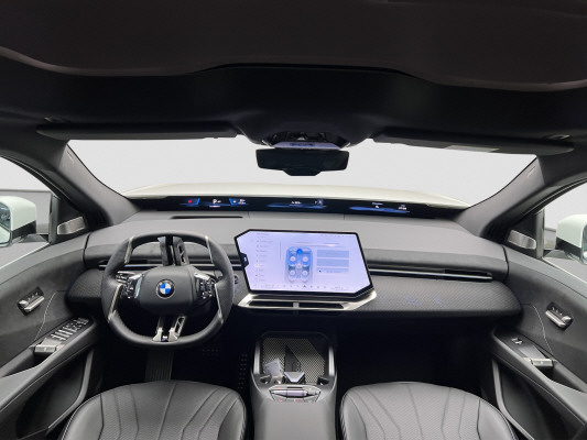 BMW iX3 50 xDrive M Sport-image-10