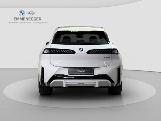 BMW iX3 50 xDrive M Sport-image-3