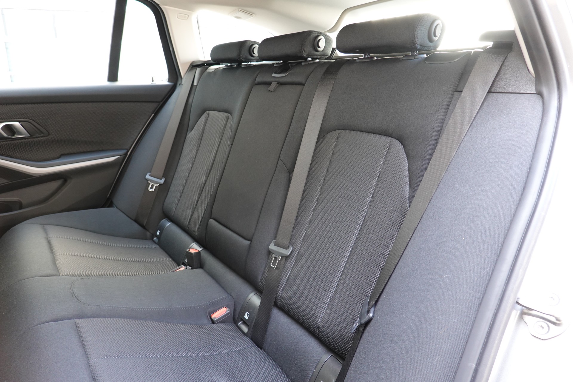 BMW 320D 48V TOURING STEPTRONIC - 190 PS-image-15