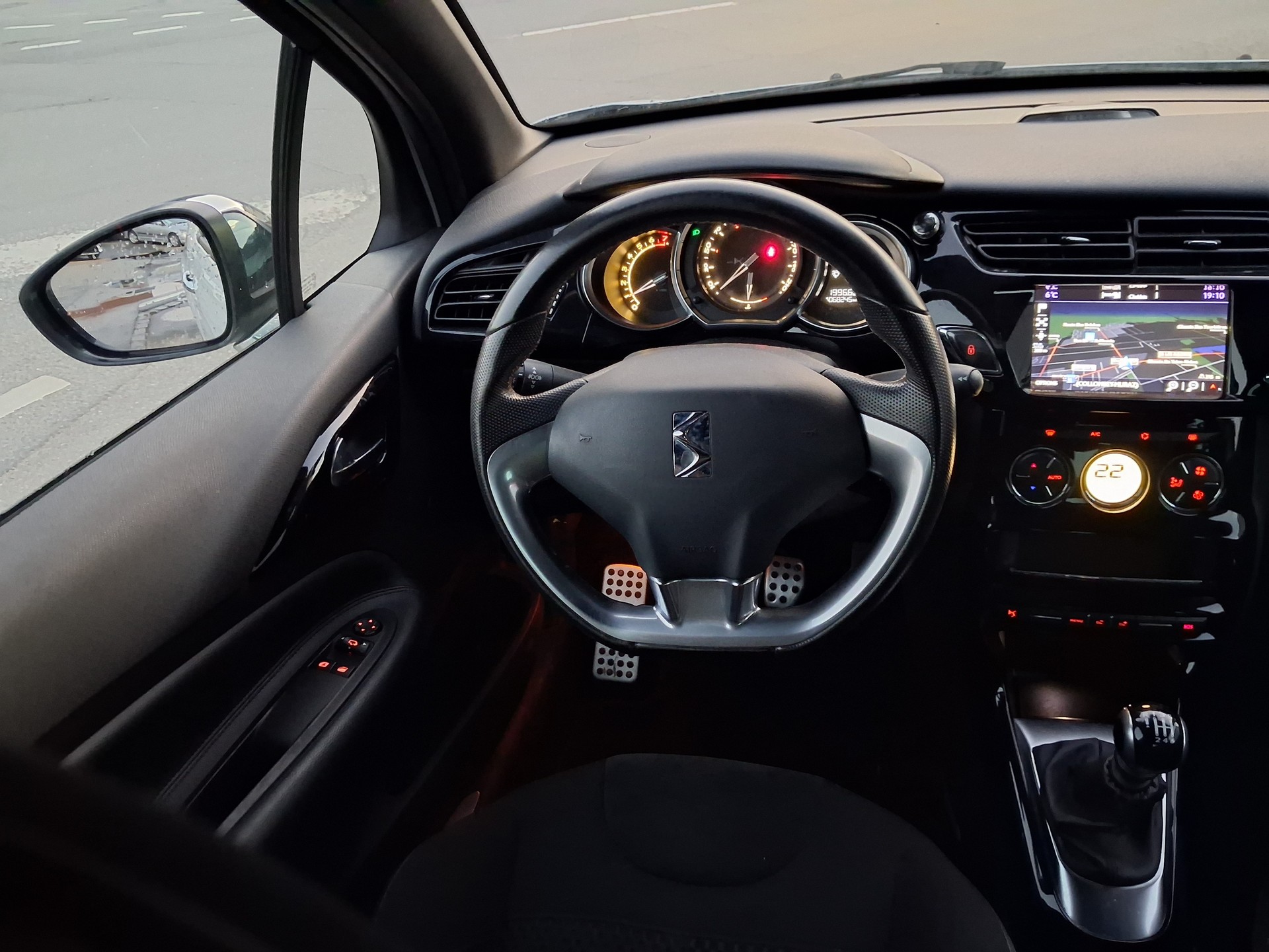 DS AUTOMOBILES DS 3 1.2 PureTech Sport Chic-image-7
