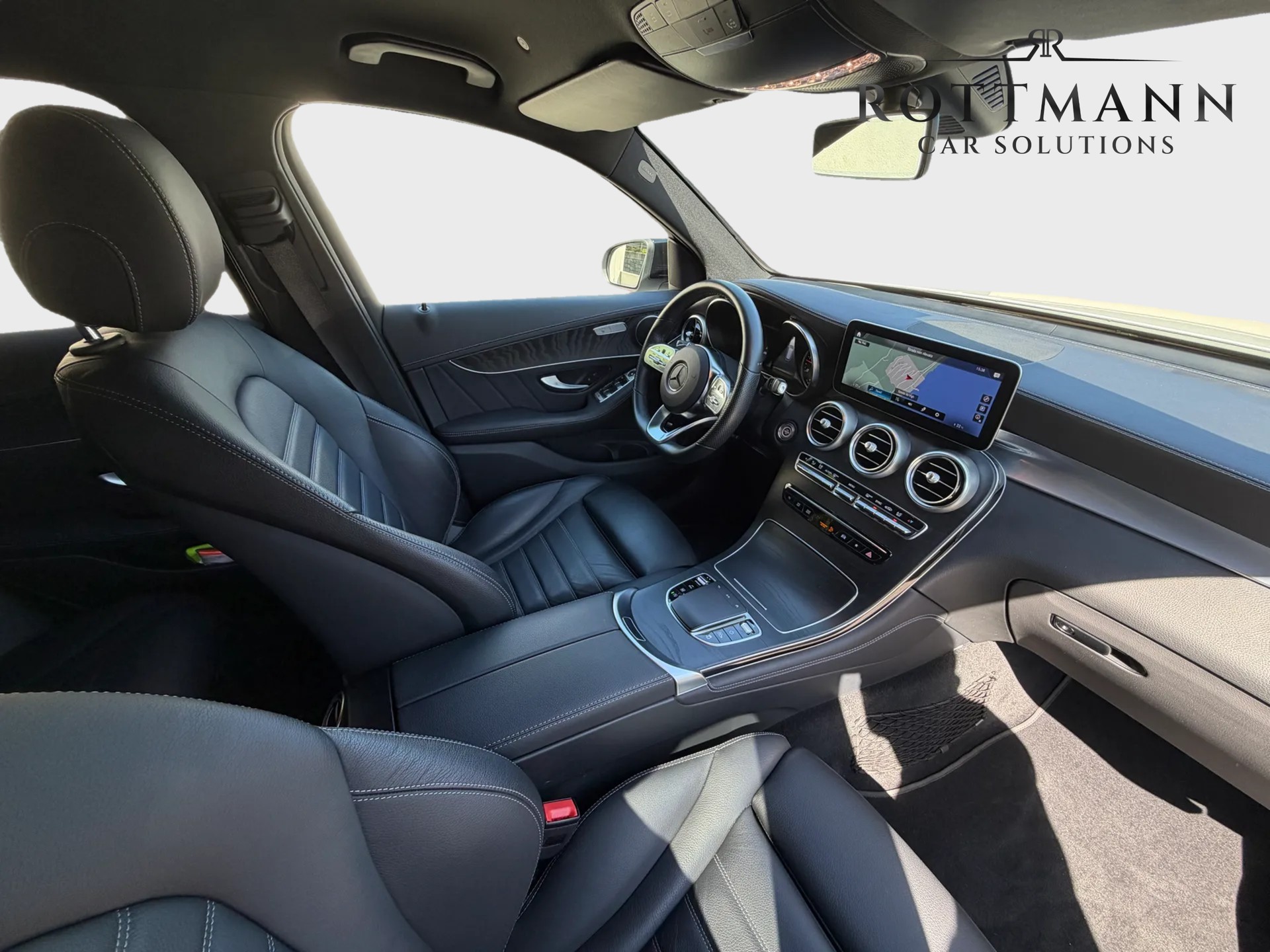MERCEDES-BENZ GLC 220 d AMG Line 4Matic 9G-Tronic-image-11