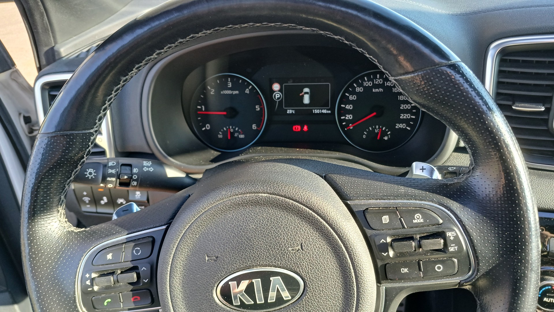 KIA Sportage 2.0CRDi Style GT Line 4WD Automat-image-11