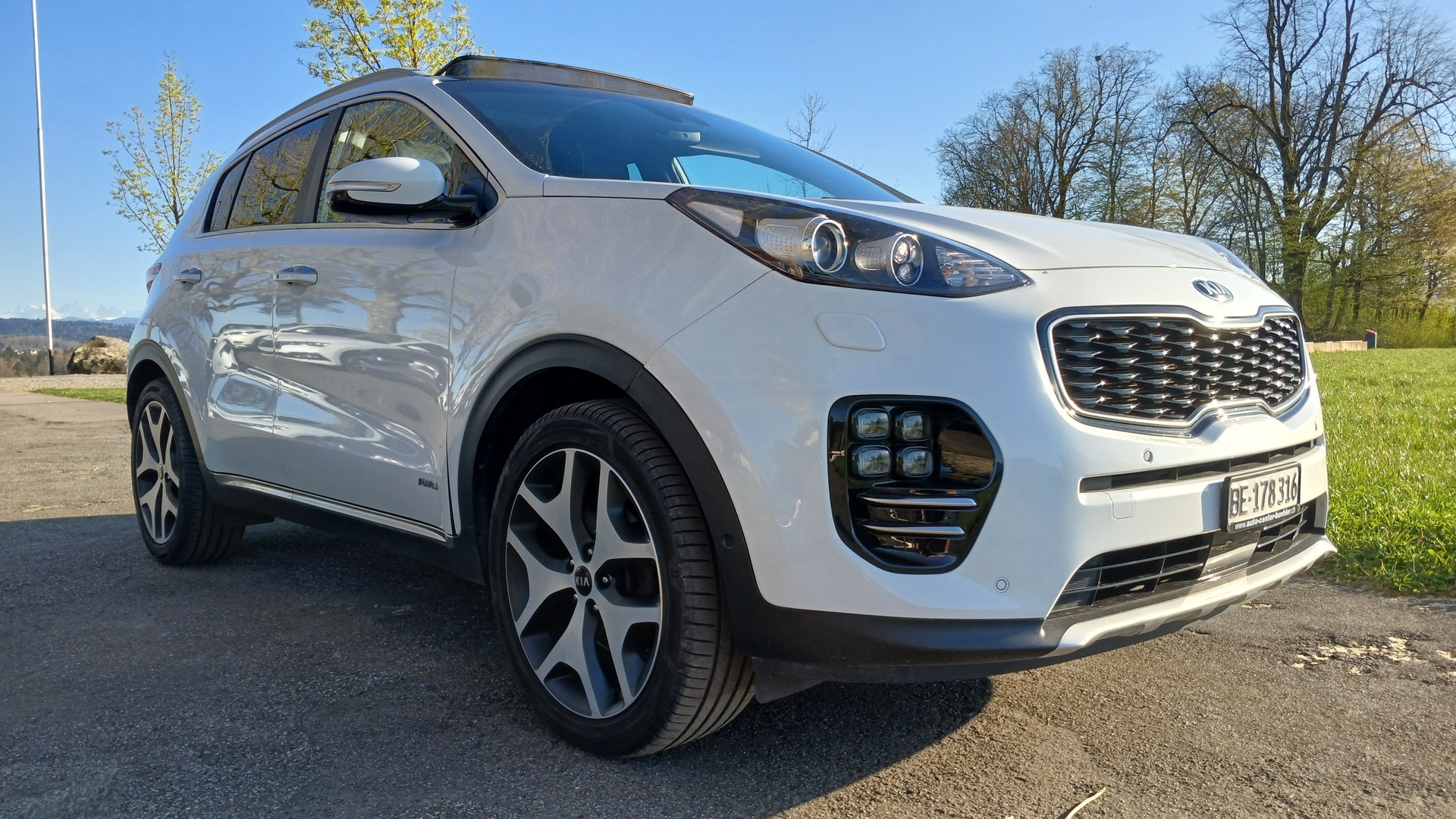 KIA Sportage 2.0CRDi Style GT Line 4WD Automat-image-5