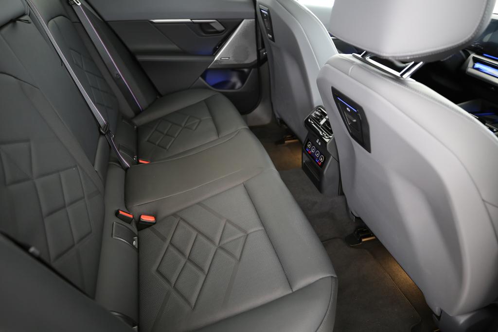 BMW 530e xDrive Touring-image-6
