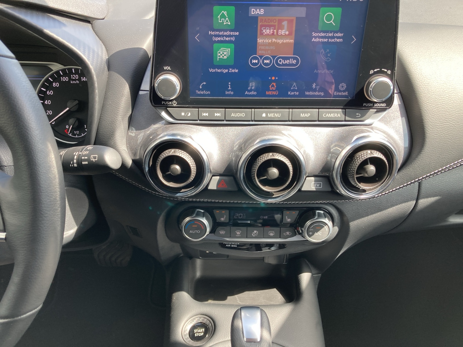 NISSAN Juke 1.6 FHEV N-Connecta-image-10