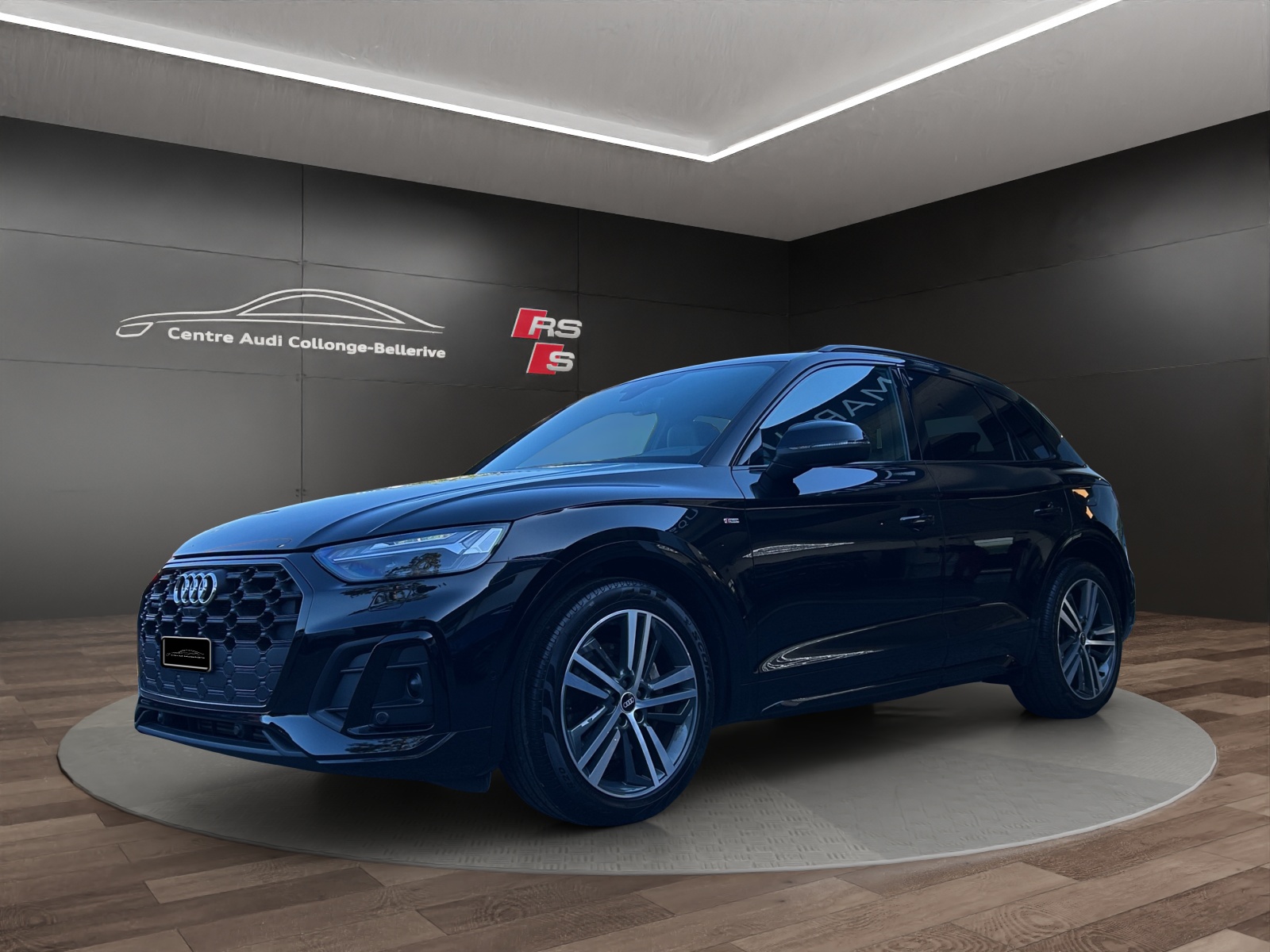 AUDI Q5 50 TFSI e PHEV S line quattro S-tronic-image-0