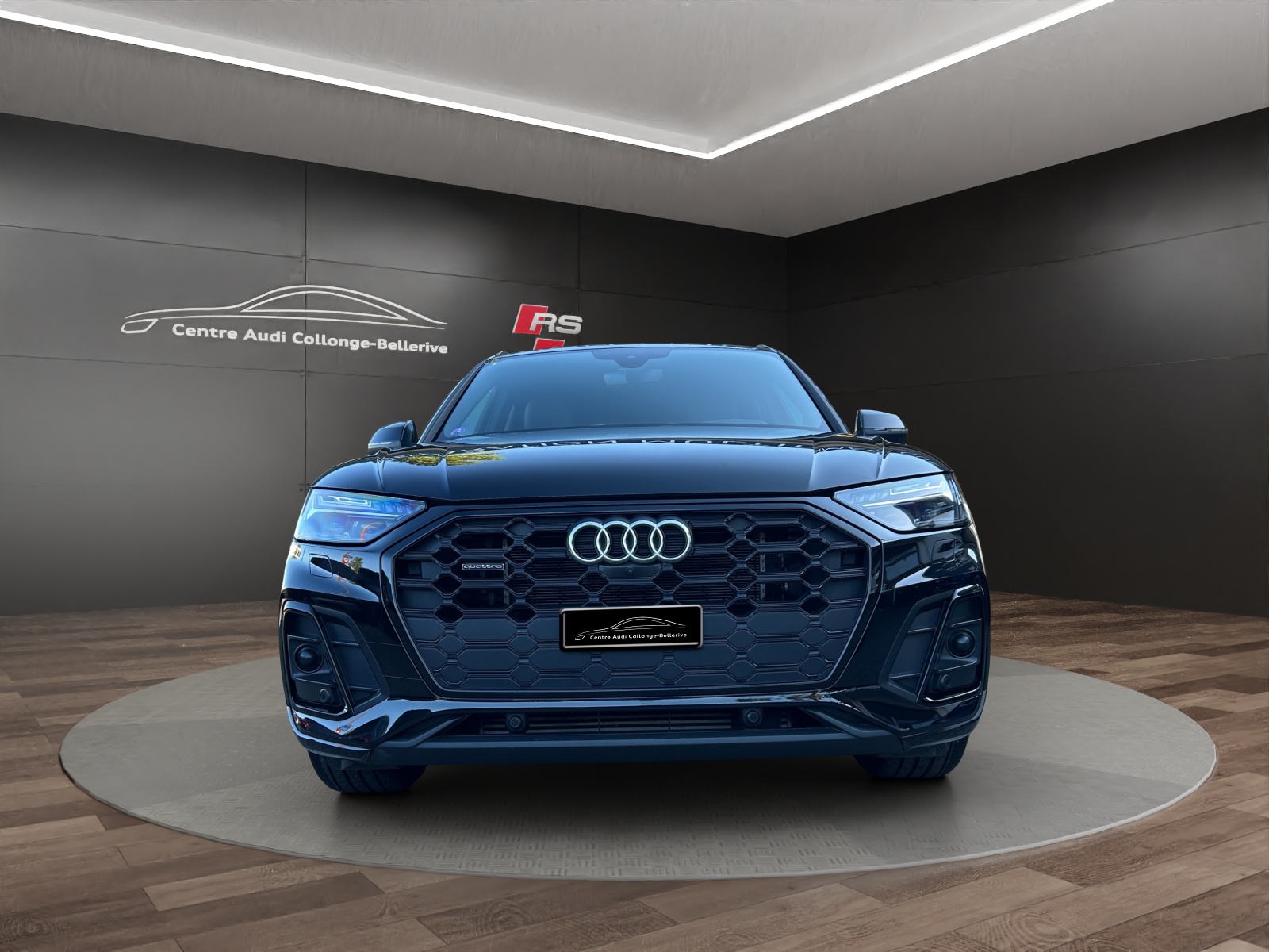 AUDI Q5 50 TFSI e PHEV S line quattro S-tronic-image-1