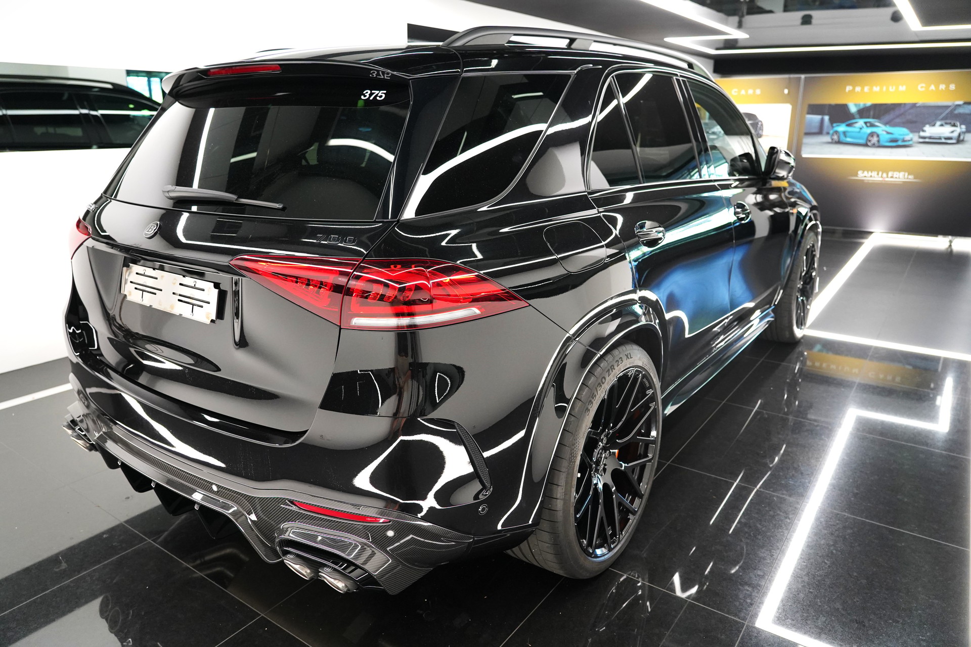 MERCEDES-BENZ GLE 63 S AMG 4Matic+ BRABUS 700-showroom-element-3