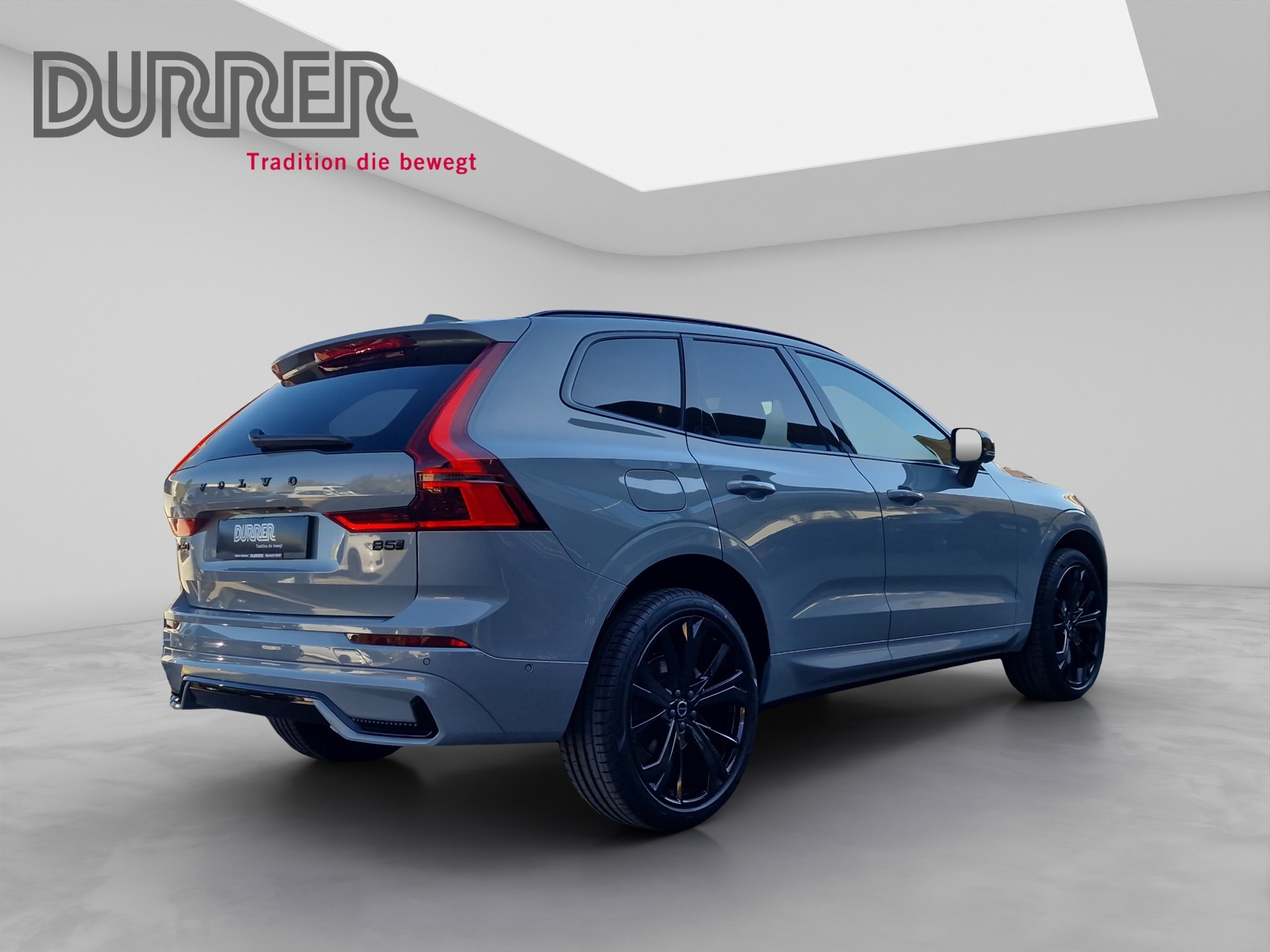 VOLVO XC60 2.0 B5 MH Black Edition AWD-image-3