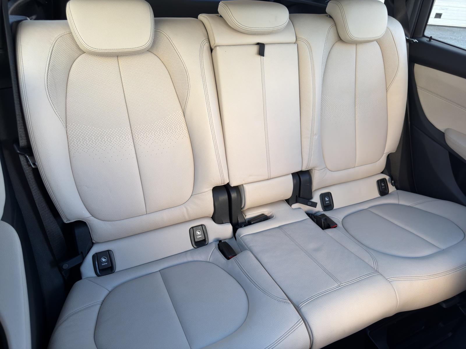 BMW 220d xDrive Gran Tourer Steptronic Luxury Line-image-18