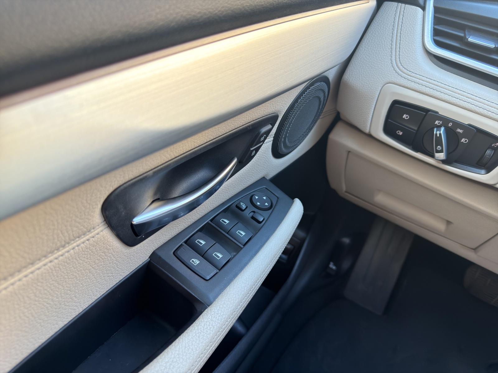 BMW 220d xDrive Gran Tourer Steptronic Luxury Line-image-16