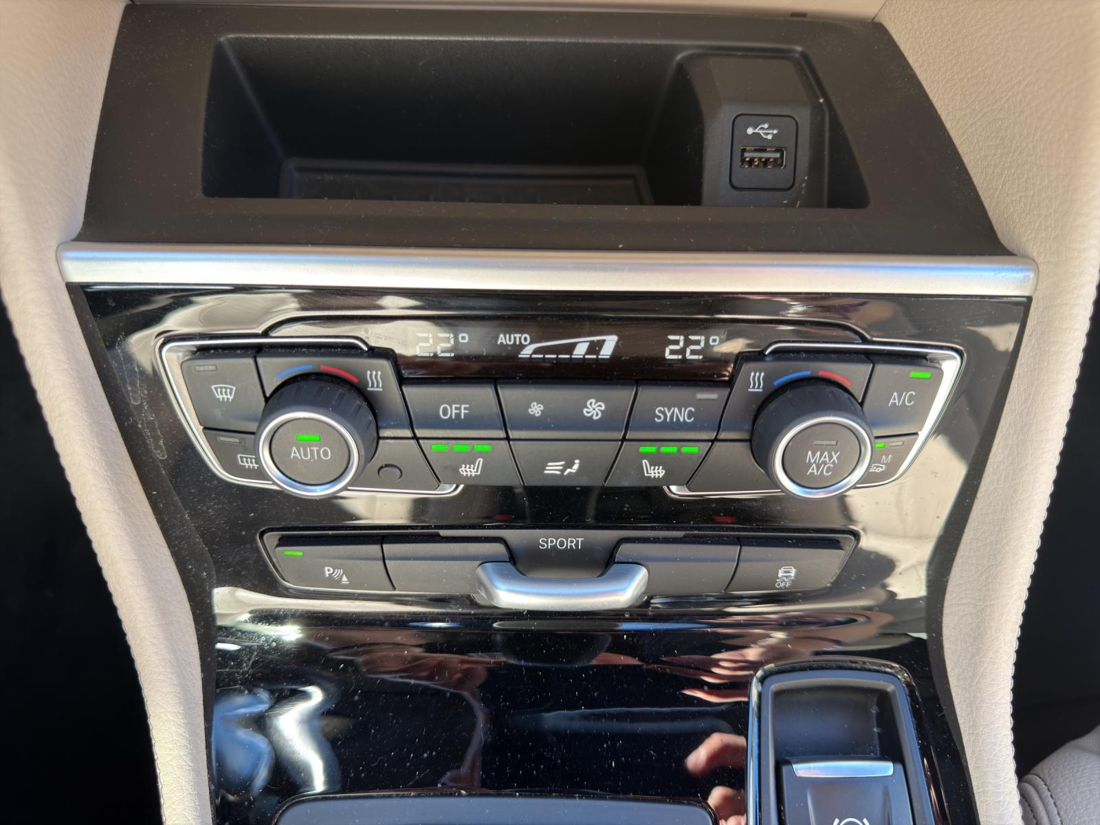 BMW 220d xDrive Gran Tourer Steptronic Luxury Line-image-21