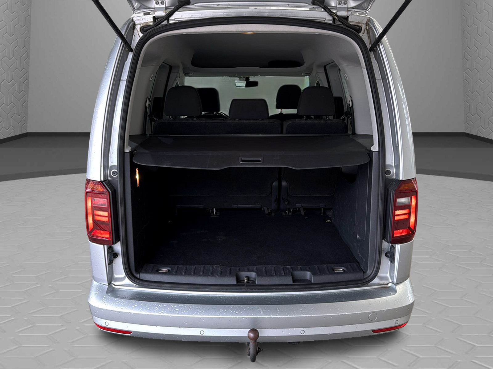 VW Caddy 2.0 TDI Generation Four DSG-image-9