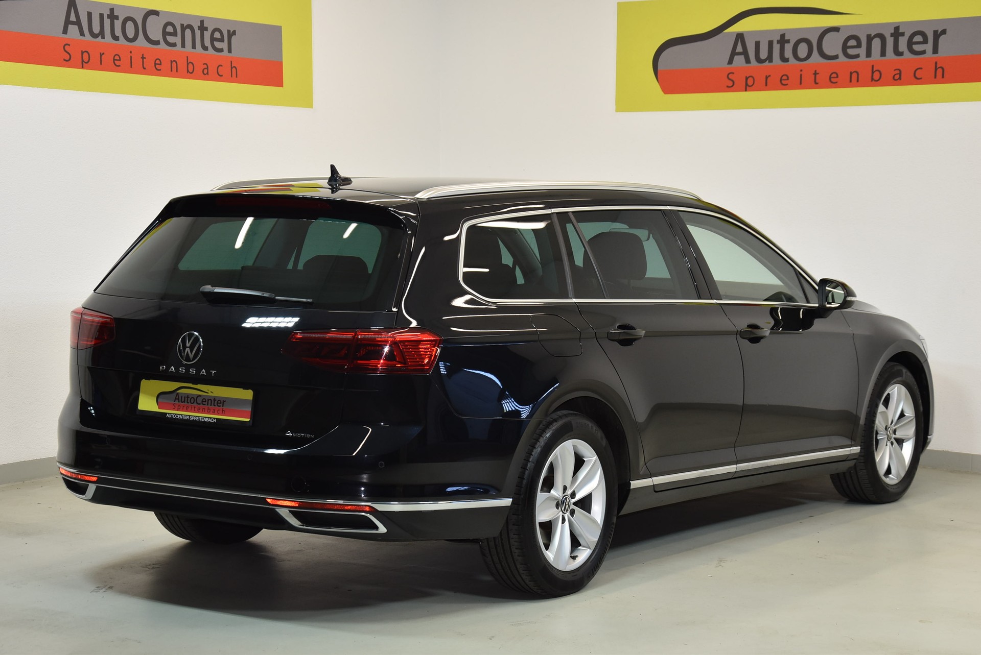VW Passat 2.0 TDI BMT Elegance 4Motion DSG-image-13