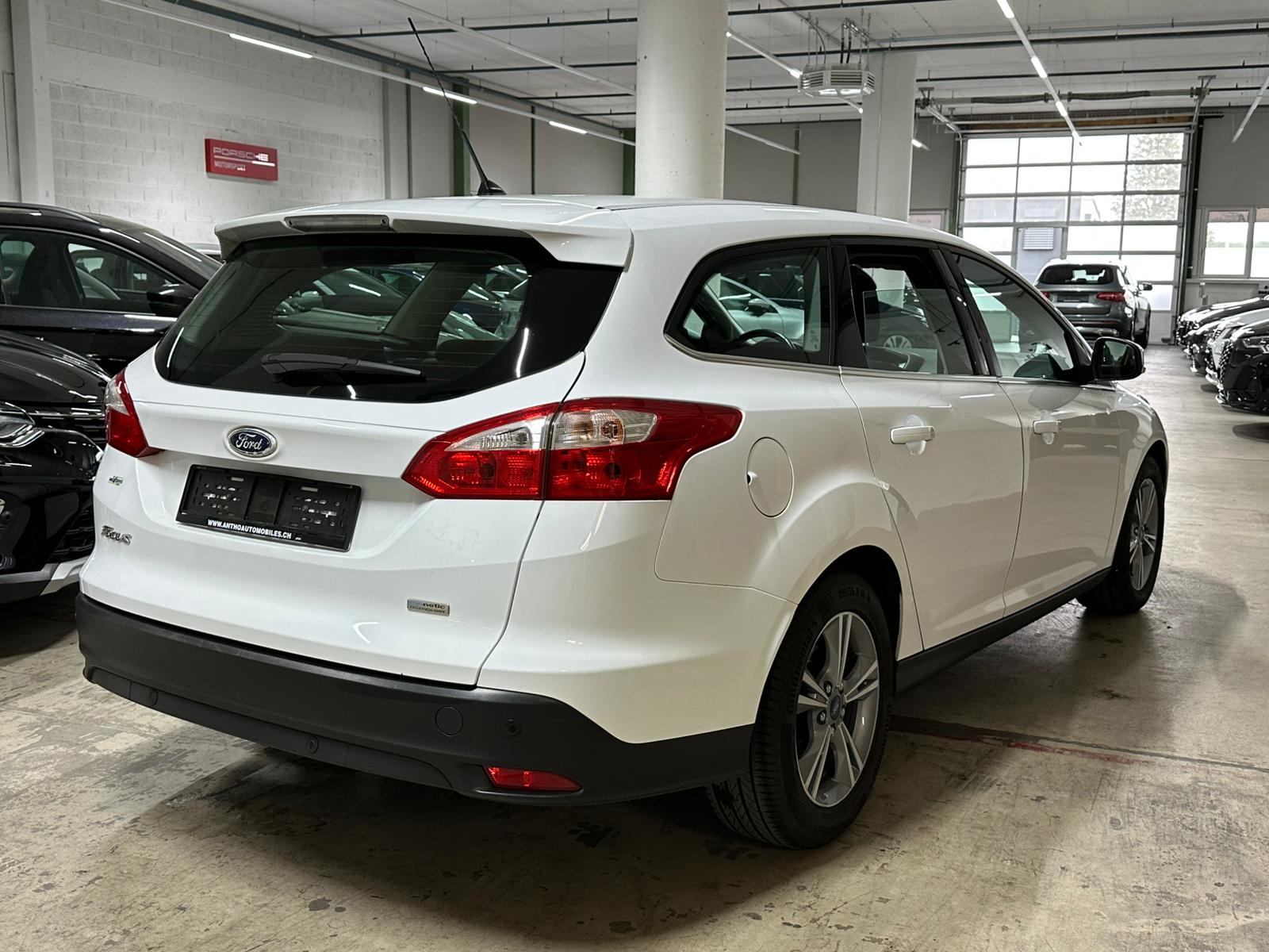 FORD Focus 1.0 SCTi Carving-image-3