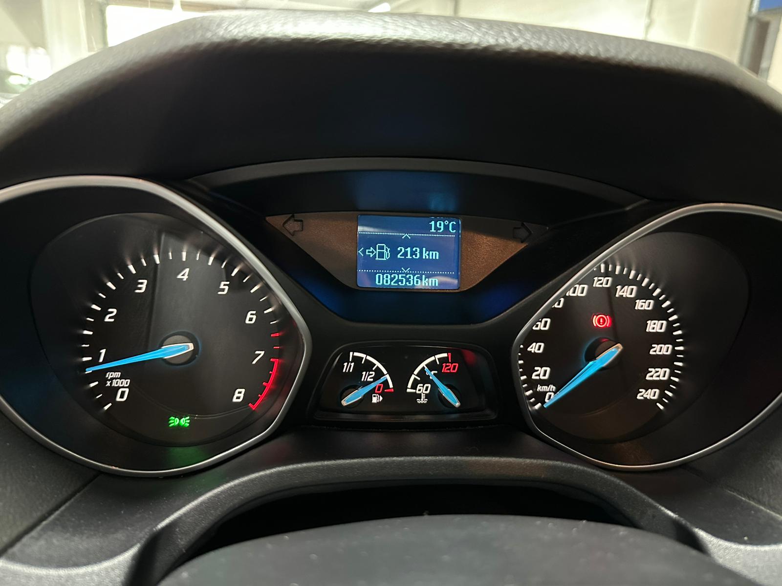 FORD Focus 1.0 SCTi Carving-image-11
