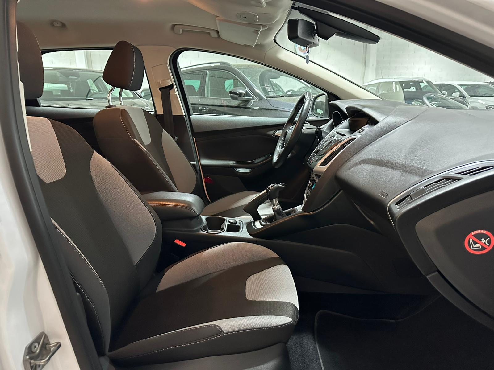 FORD Focus 1.0 SCTi Carving-image-8