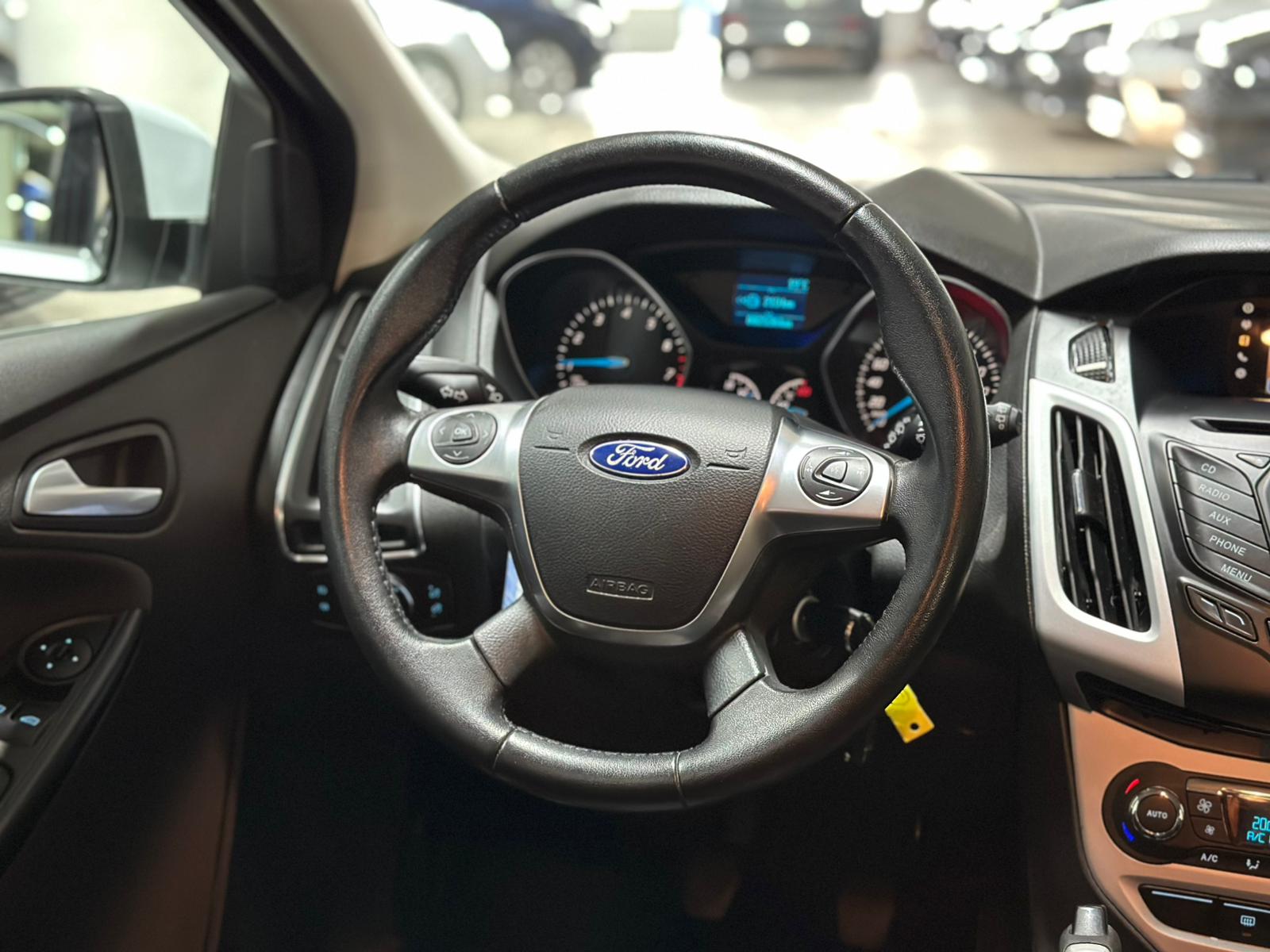 FORD Focus 1.0 SCTi Carving-image-9