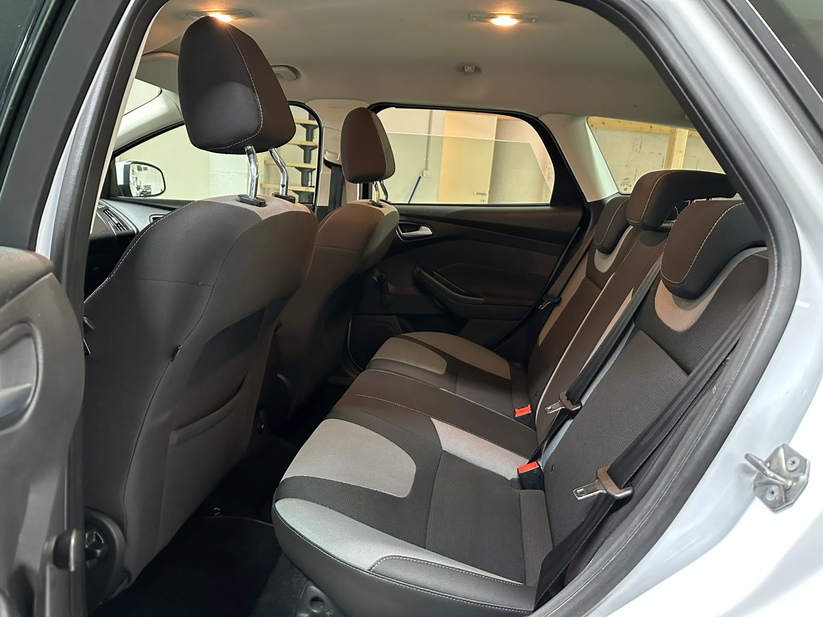 FORD Focus 1.0 SCTi Carving-image-14