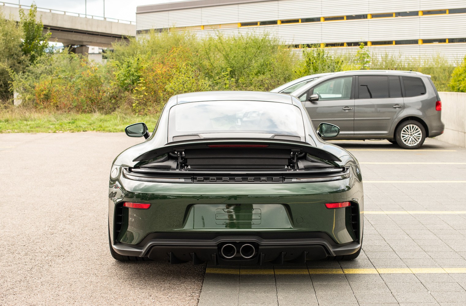 PORSCHE 911 Carrera GT3 PDK Touring-image-6