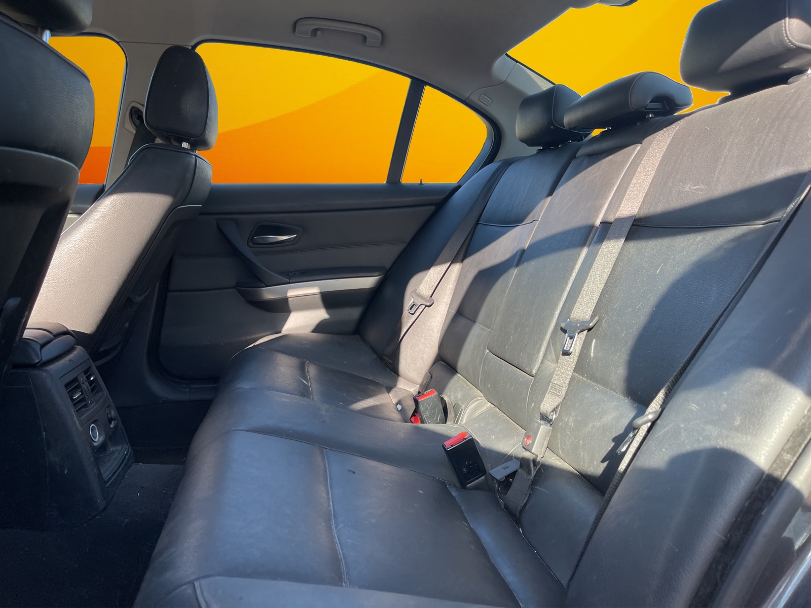 BMW 320d-image-11