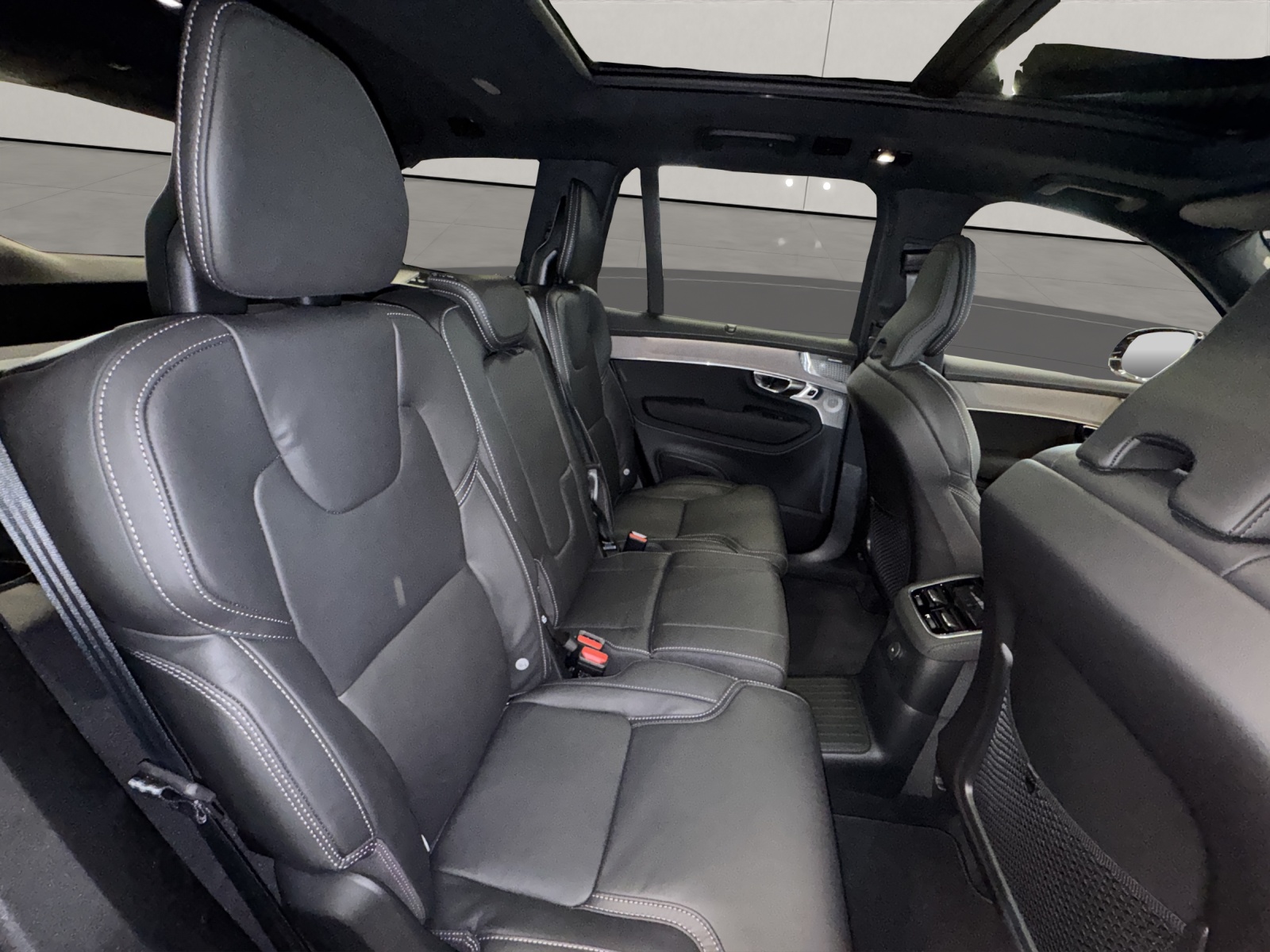 VOLVO XC90 2.0 T8 TE XCLUSIVE Edition Dark eAWD-image-13