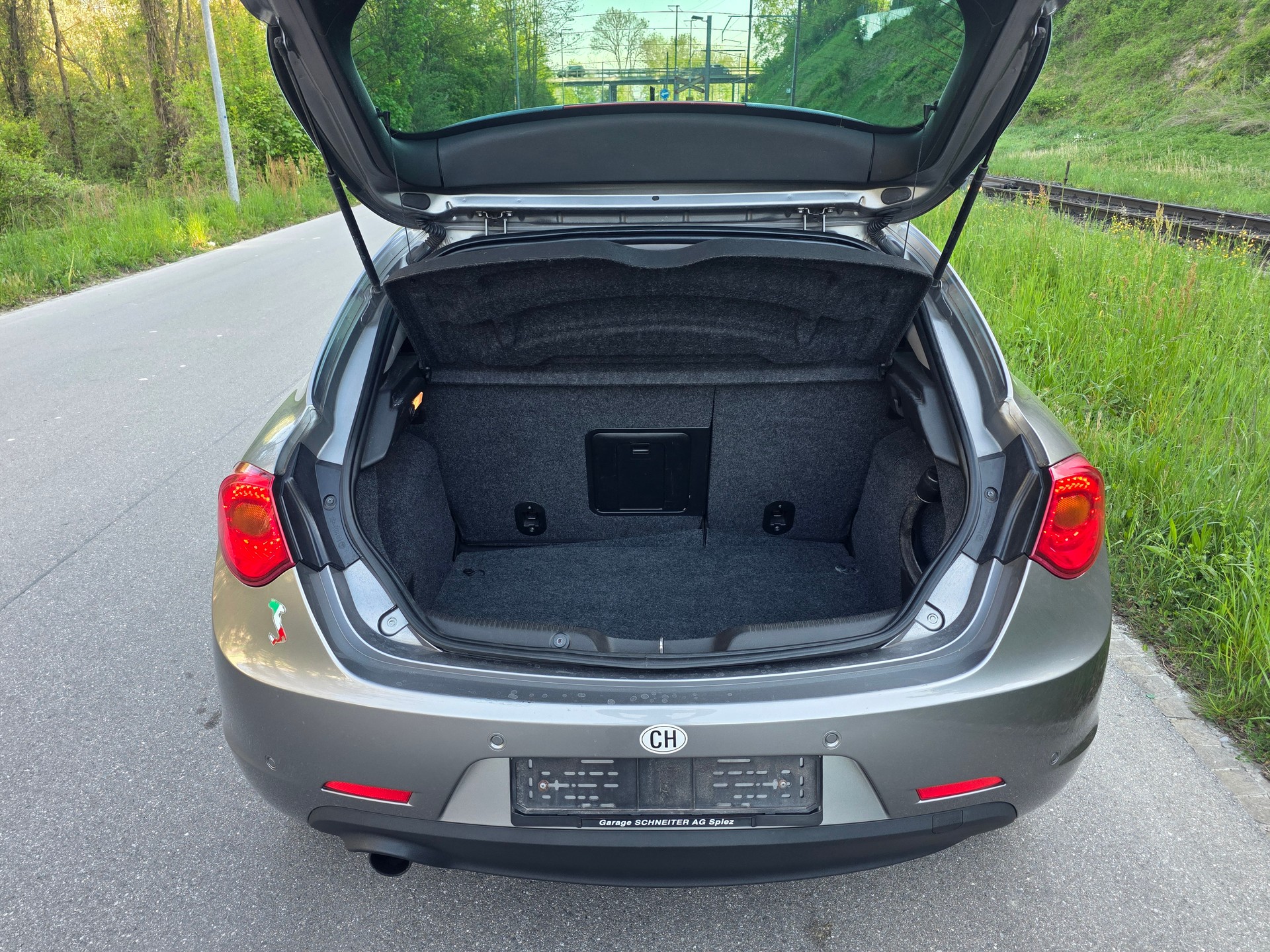 ALFA ROMEO Giulietta 1.4 T Distinctive / Neu ab Mfk-image-12