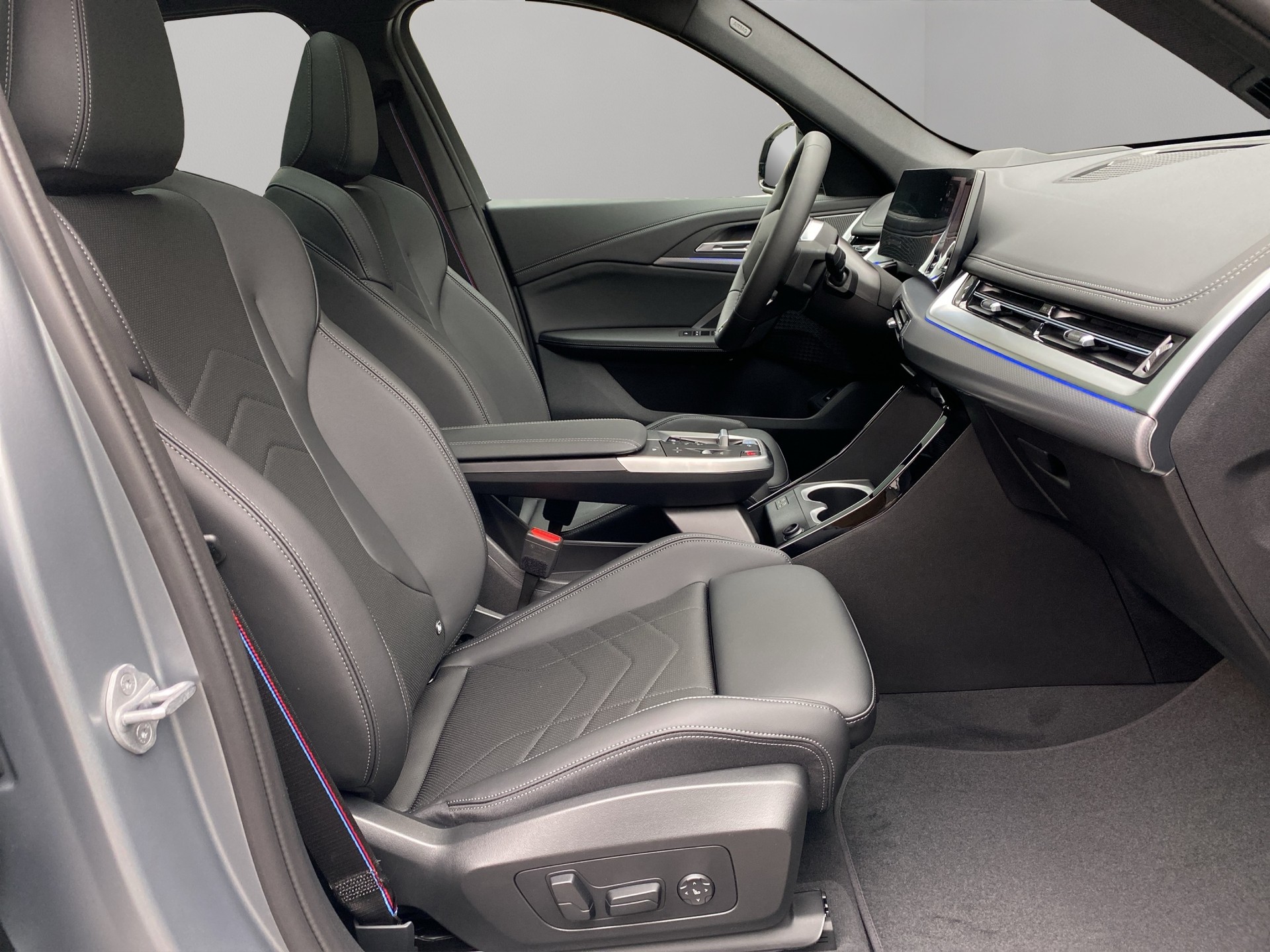 BMW iX1 xDrive 30 M Sport Pro-image-19