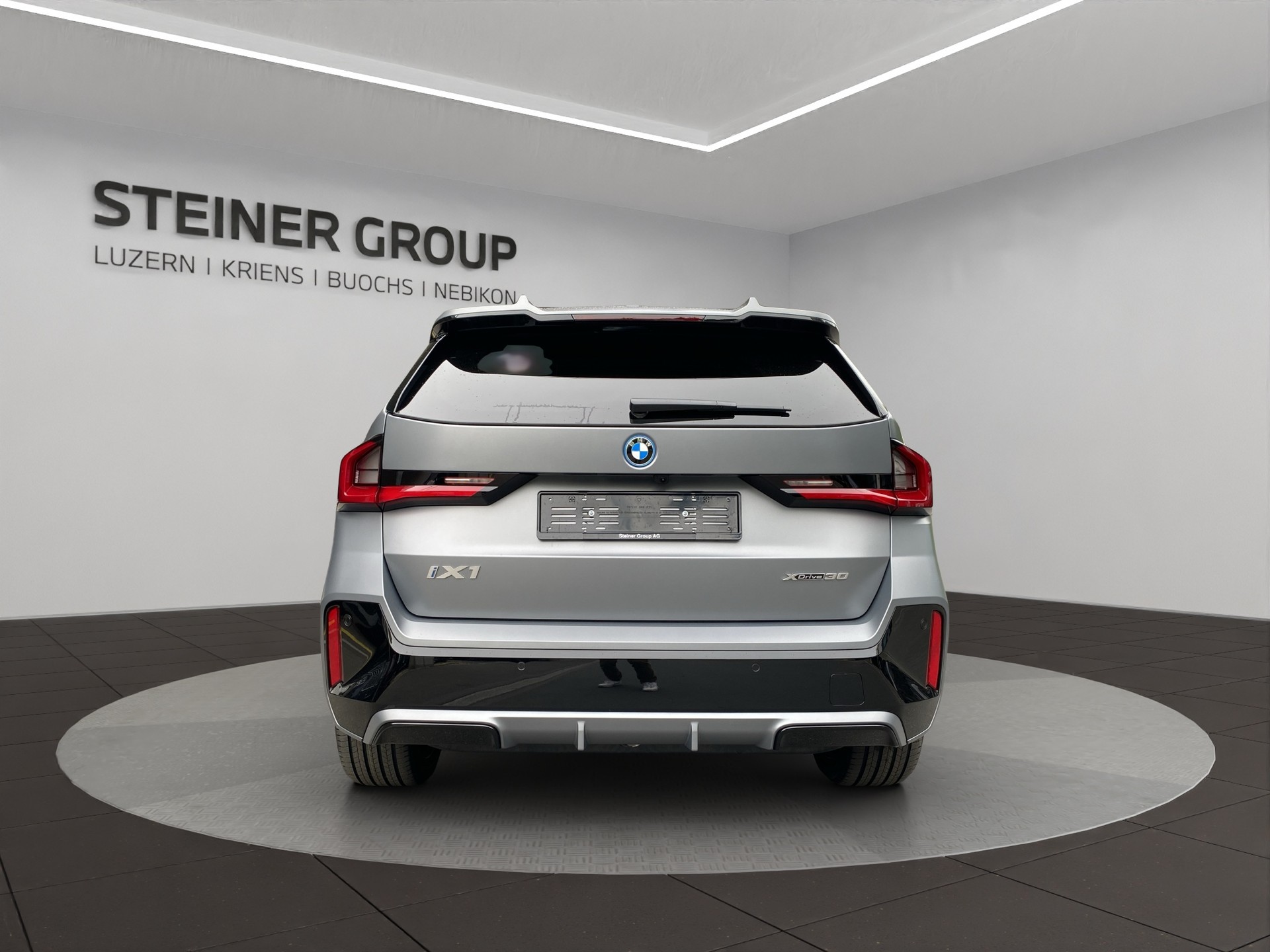 BMW iX1 xDrive 30 M Sport Pro-image-5