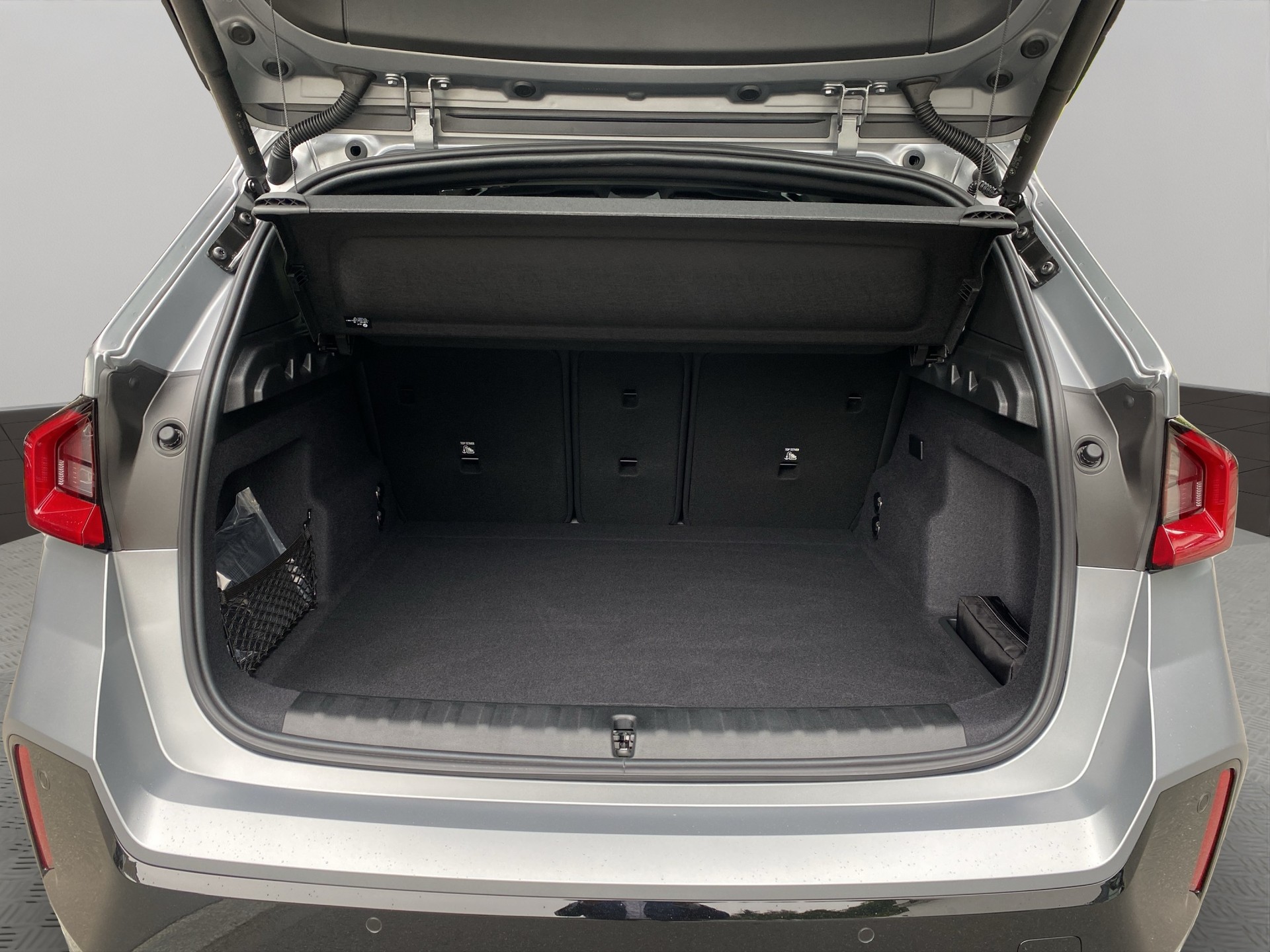 BMW iX1 xDrive 30 M Sport Pro-image-18