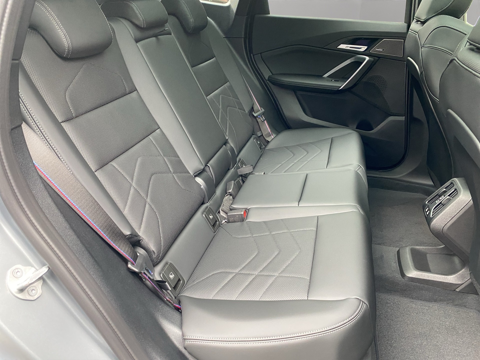 BMW iX1 xDrive 30 M Sport Pro-image-20