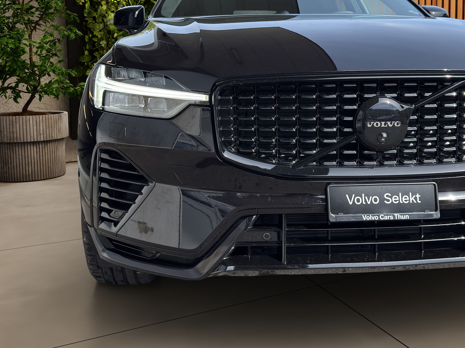 VOLVO XC60 2.0 T8 TE XCENTRIC Black Edition eAWD-image-7