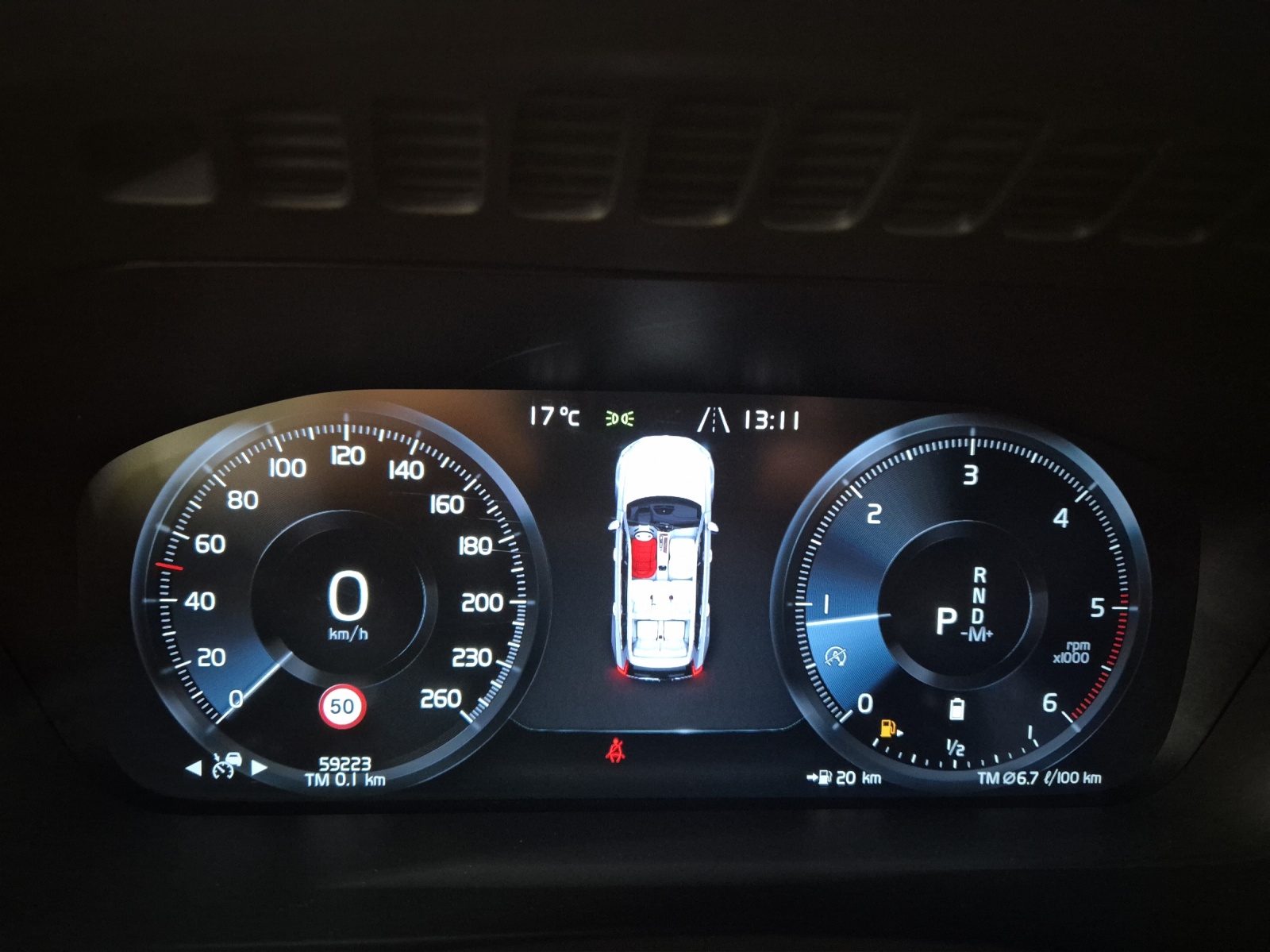 VOLVO XC90 2.0 B5 MH R-Design 7P. AWD-image-16