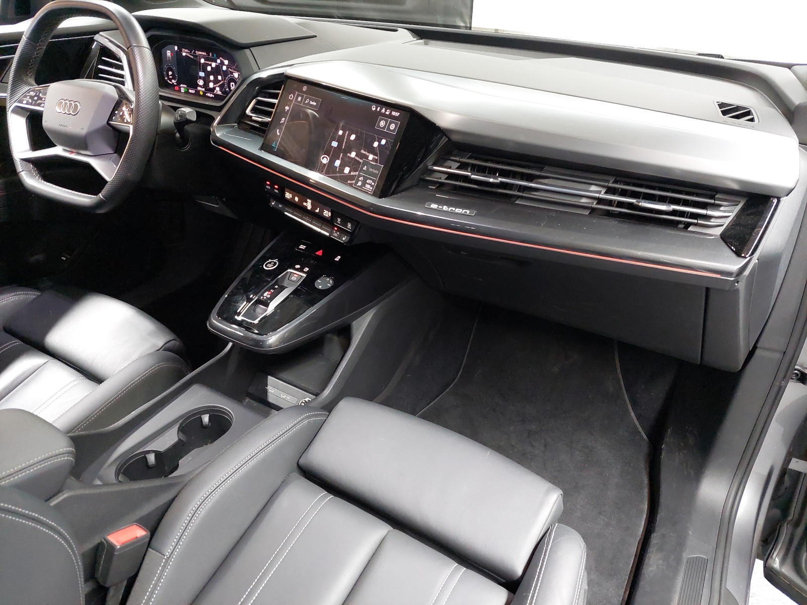 AUDI Q4 e-tron 40-image-9