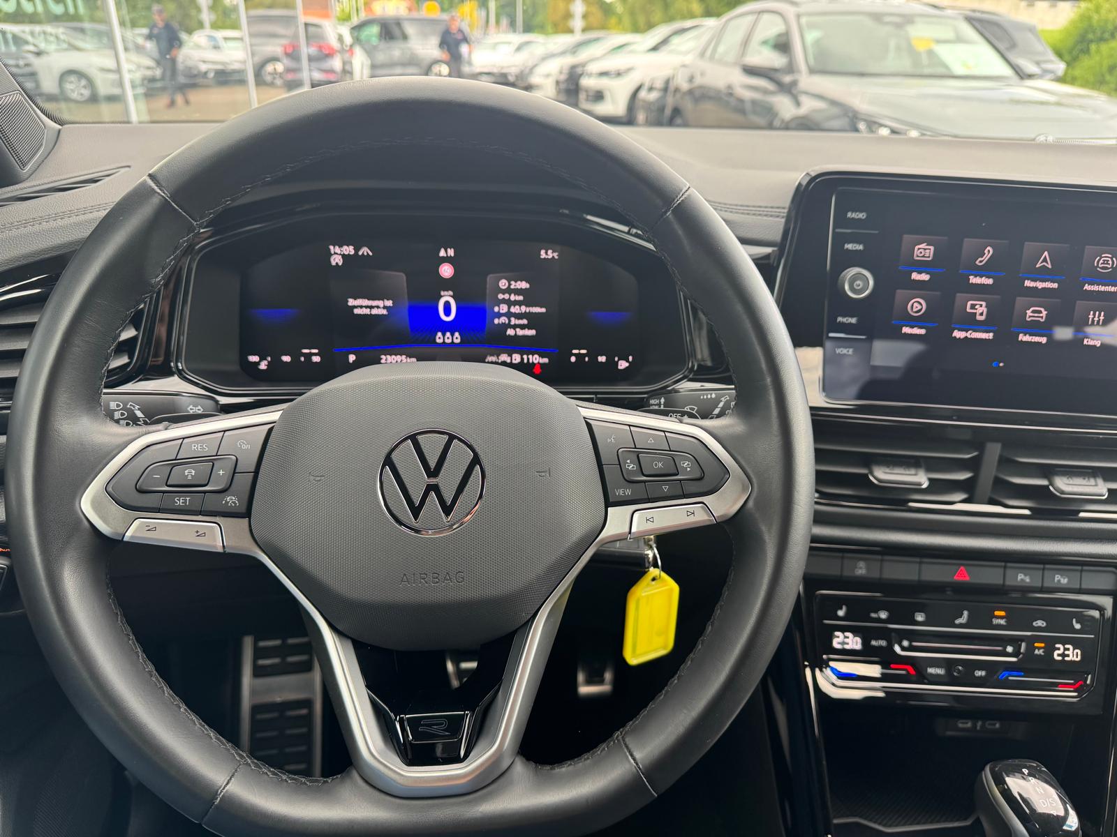 VW T-Roc 2.0 TSI R-Line DSG 4Motion-image-9