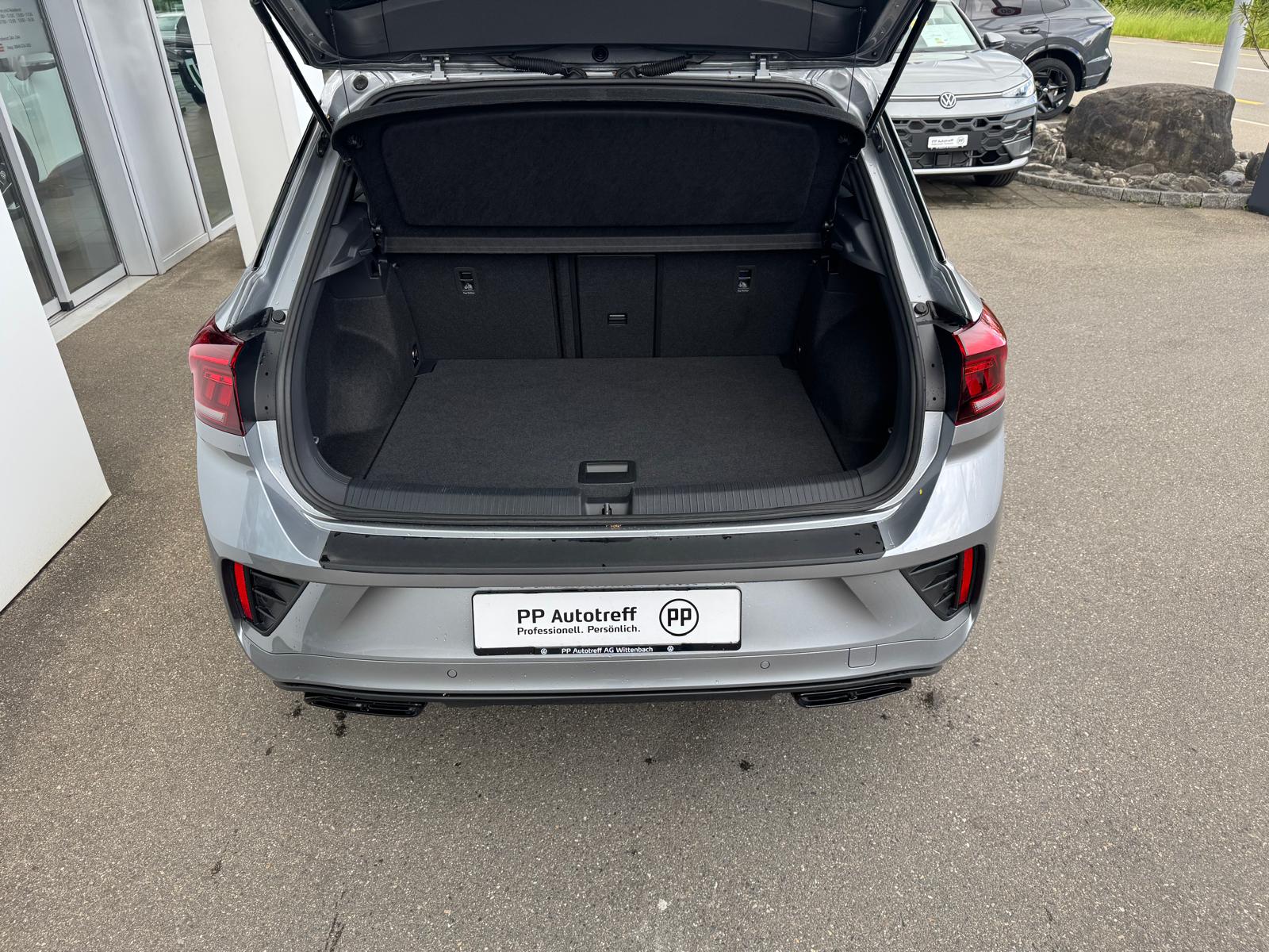 VW T-Roc 2.0 TSI R-Line DSG 4Motion-image-4