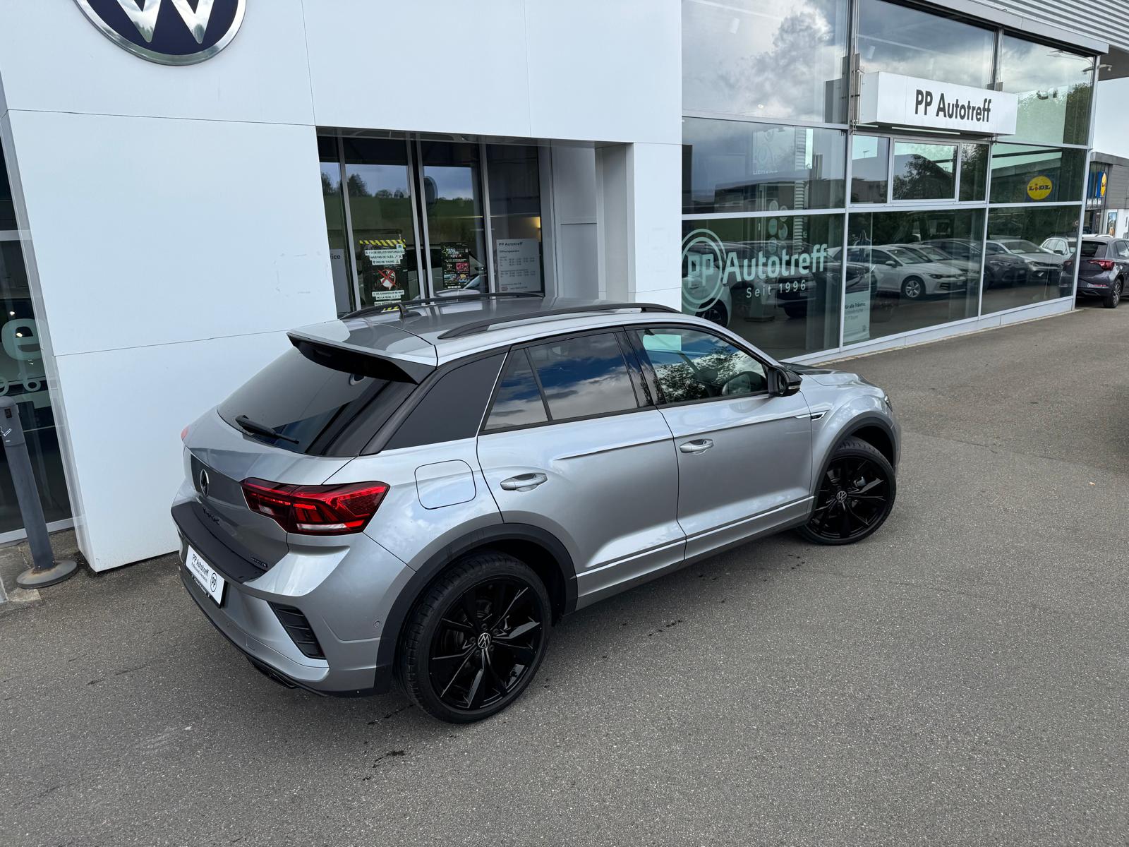 VW T-Roc 2.0 TSI R-Line DSG 4Motion-image-3