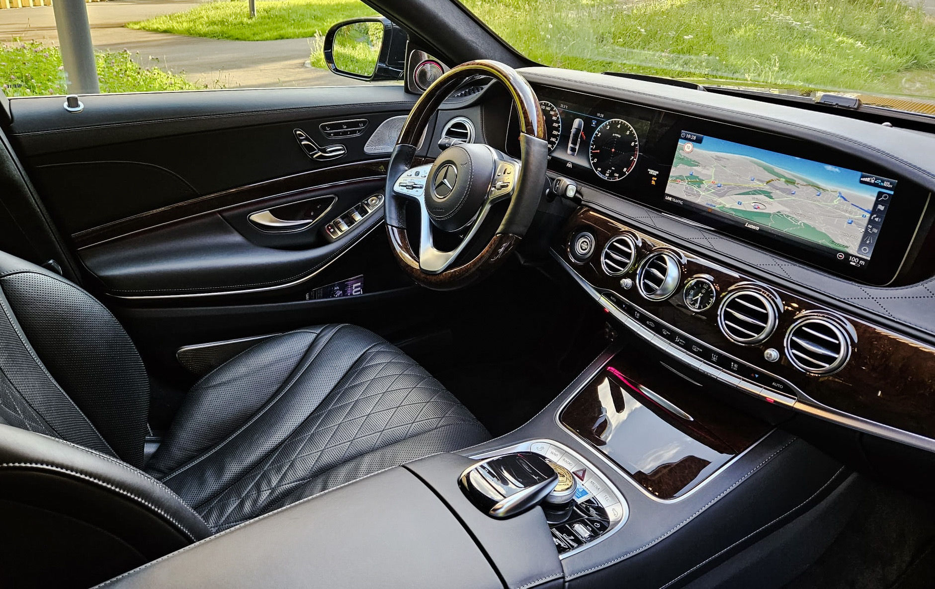 MERCEDES-BENZ S 560 V8 4matic LANG-VERSION | *Burmester*TV-Tuner*-image-14